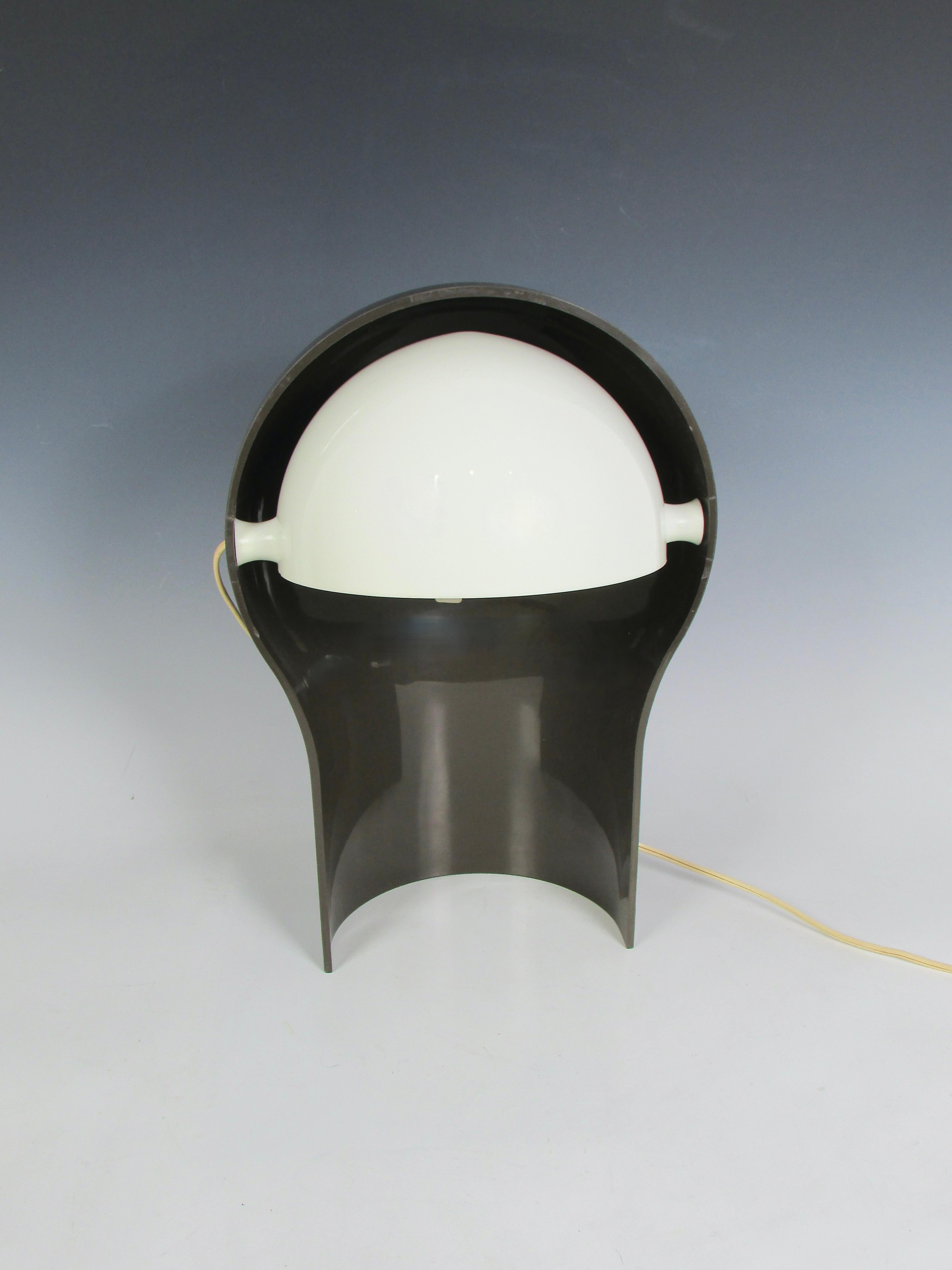 Vico Magistretti  Artemide 1960s adjustable Telegono table lamp  For Sale 1