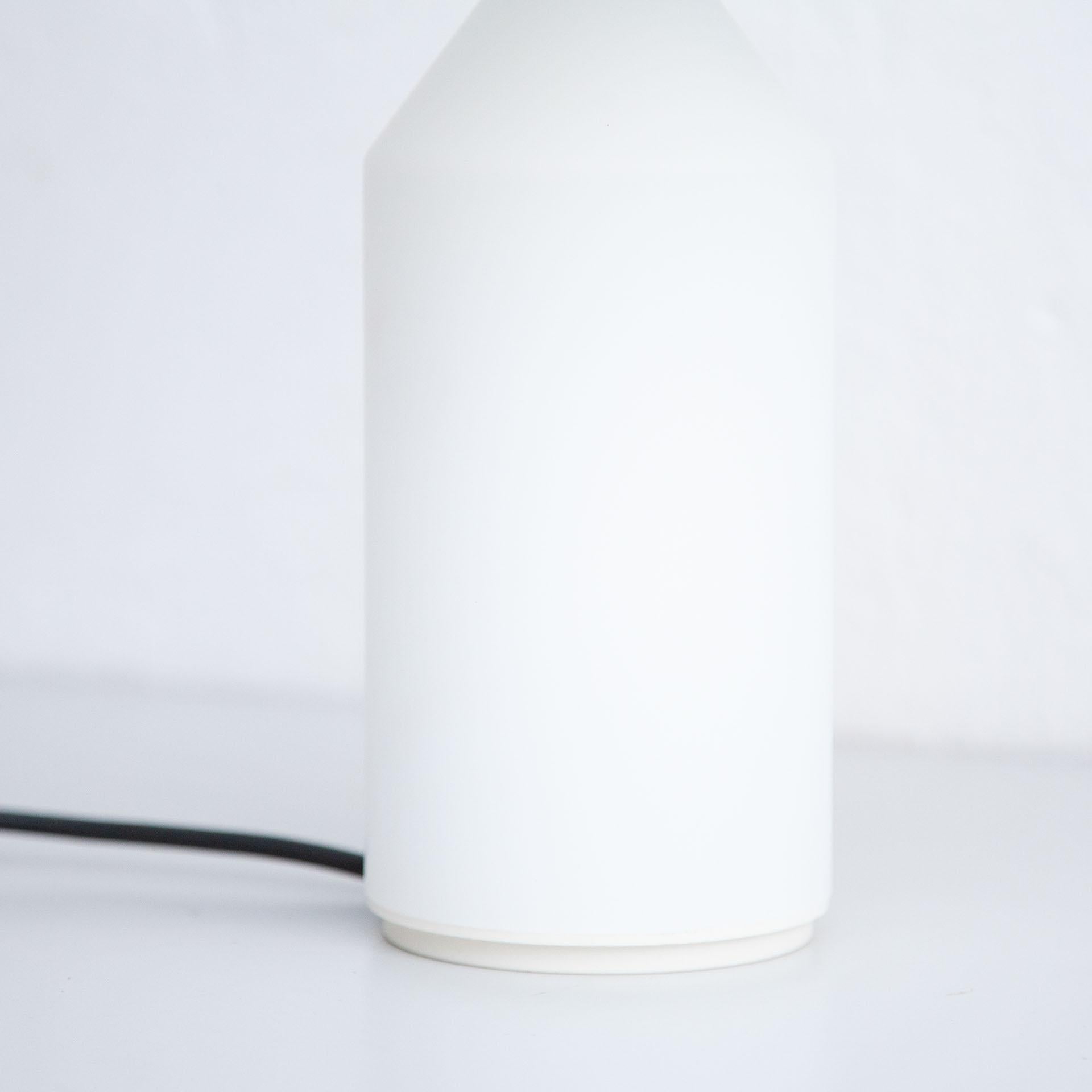Vico Magistretti 'Atollo' Large Opaline Murano Glass Table Lamp by Oluce 4