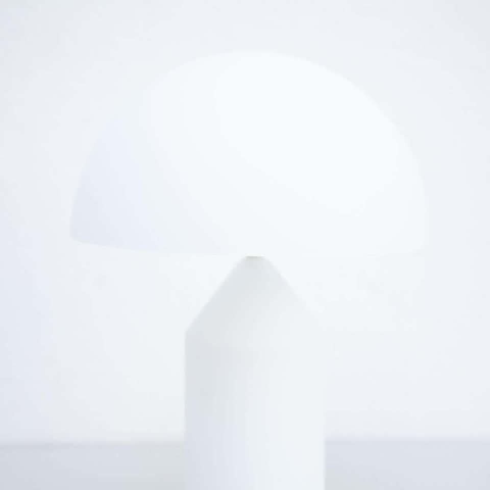 Contemporary Vico Magistretti 'Atollo' Large Opaline Murano Glass Table Lamp by Oluce For Sale