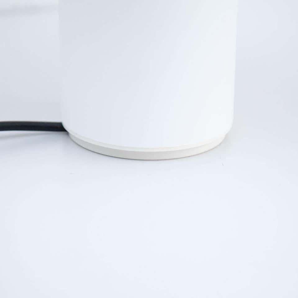 Vico Magistretti 'Atollo' Large Opaline Murano Glass Table Lamp by Oluce For Sale 3