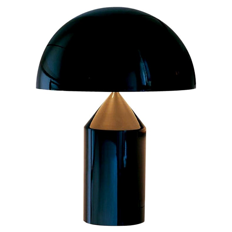 Vico Magistretti 'Atollo' Lámpara de mesa pequeña de metal negro by Oluce