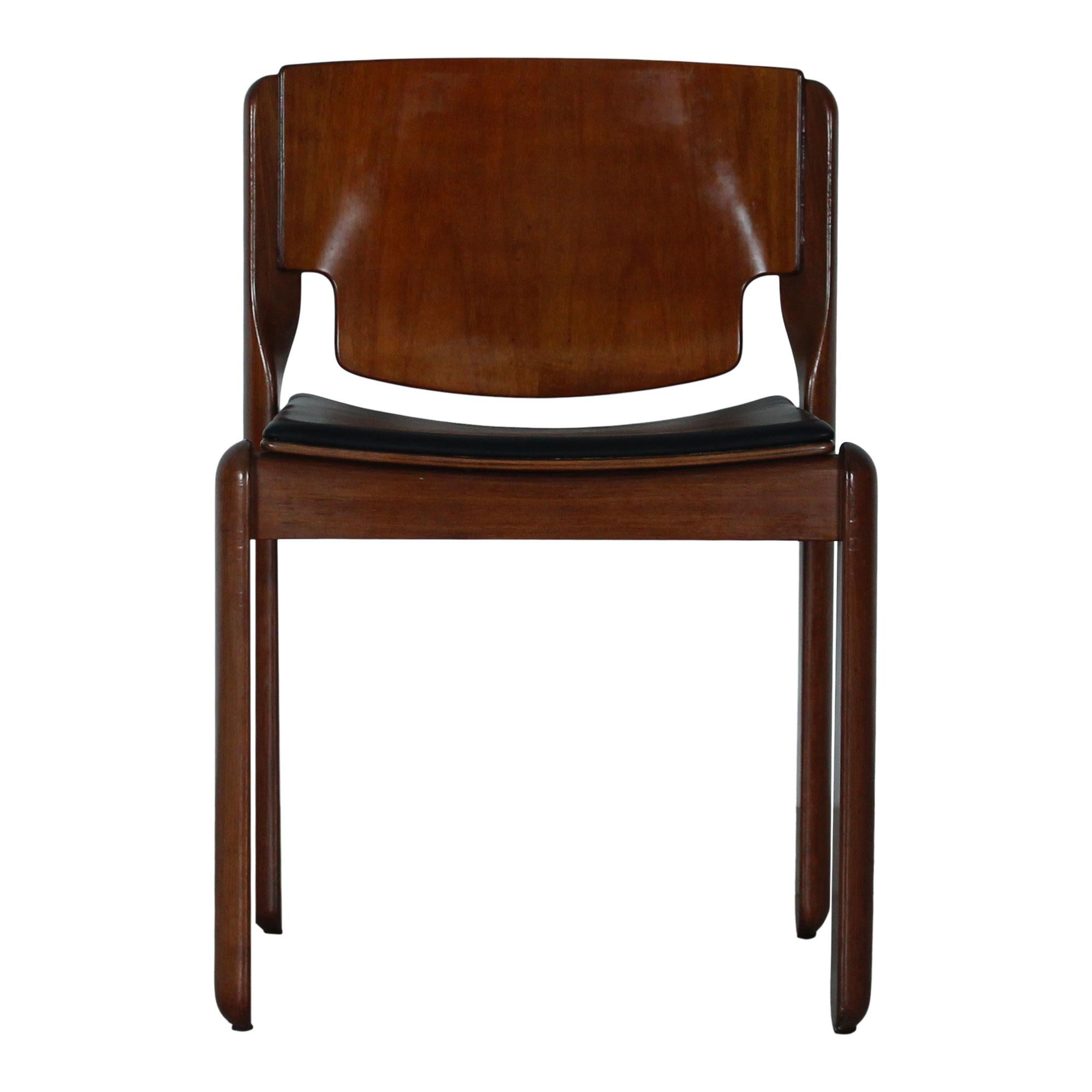 Vico Magistretti Chaise de salle à manger en cuir noir 122 pour Cassina, 1968, ensemble de 6 pièces en vente 8