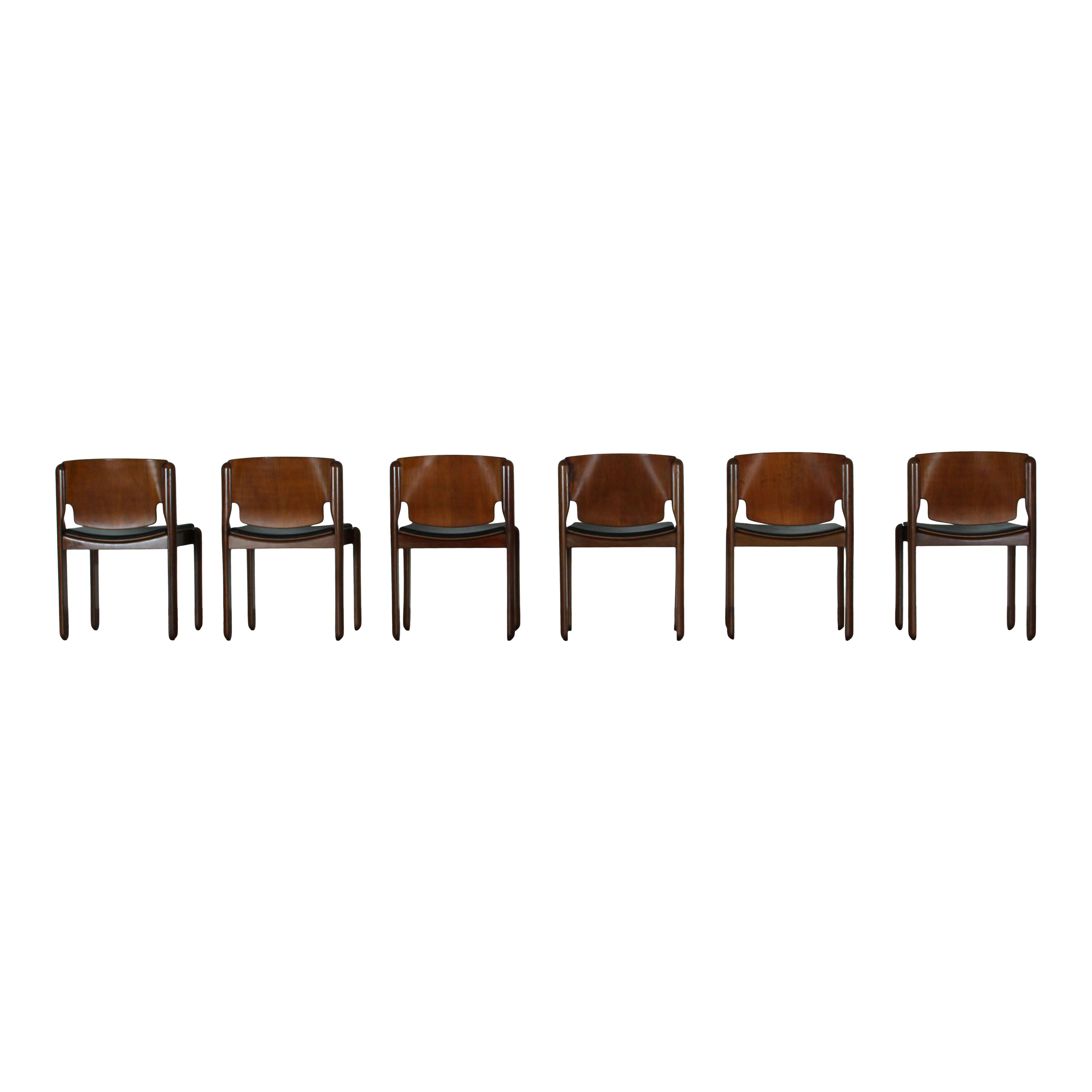 Vico Magistretti Chaise de salle à manger en cuir noir 122 pour Cassina, 1968, ensemble de 6 pièces en vente 2