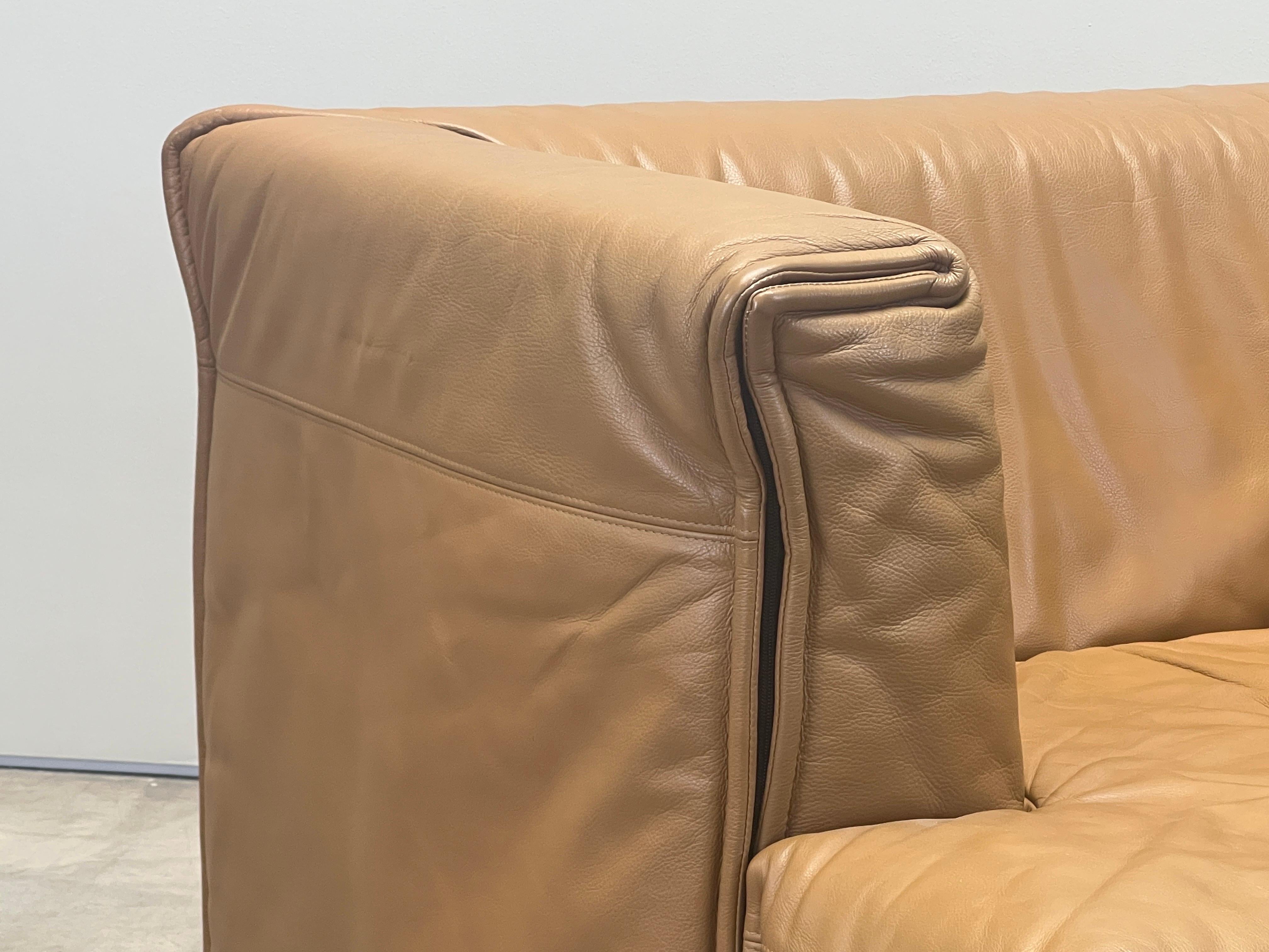Vico Magistretti Cardigan Lounge Chair for Cassina 4