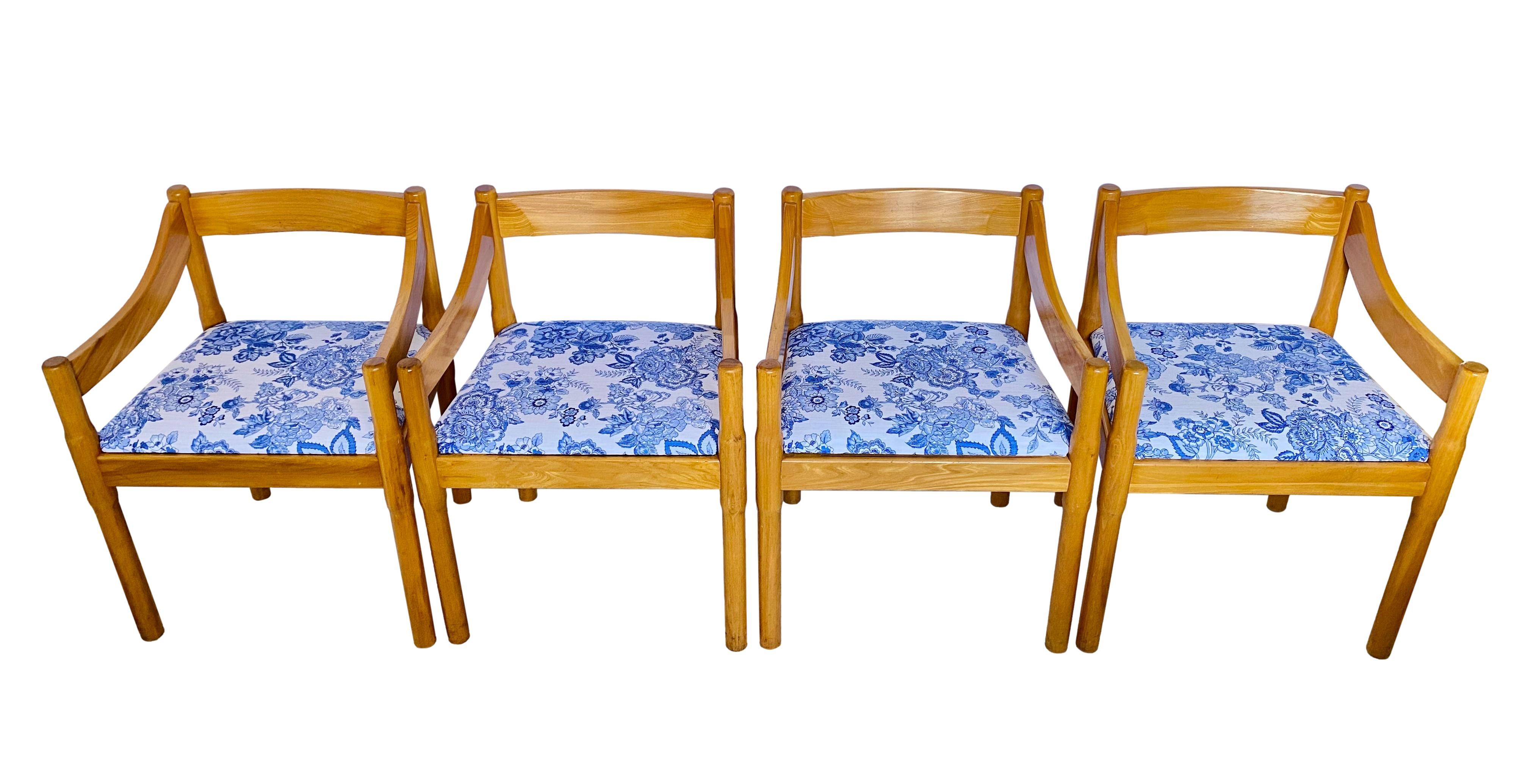 A vintage mid-century modern set of four Vico Magistretti Carimate beechwood armchairs by Thonet. Seats recovered in blue and white Jacobean floral print cotton canvas.

Dimensions: 23