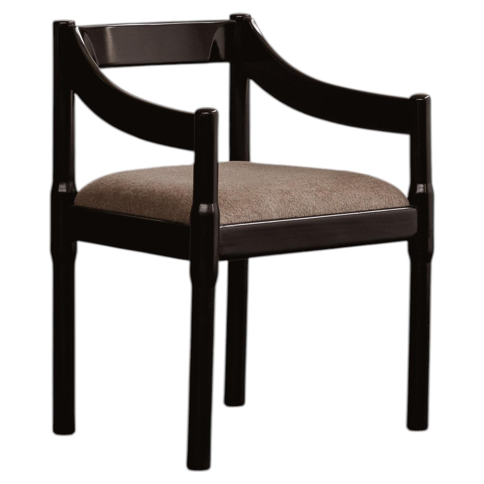 Sedia "Carimate" di Vico Magistretti per Cassina, lana d'alpaca color taupe, 1960