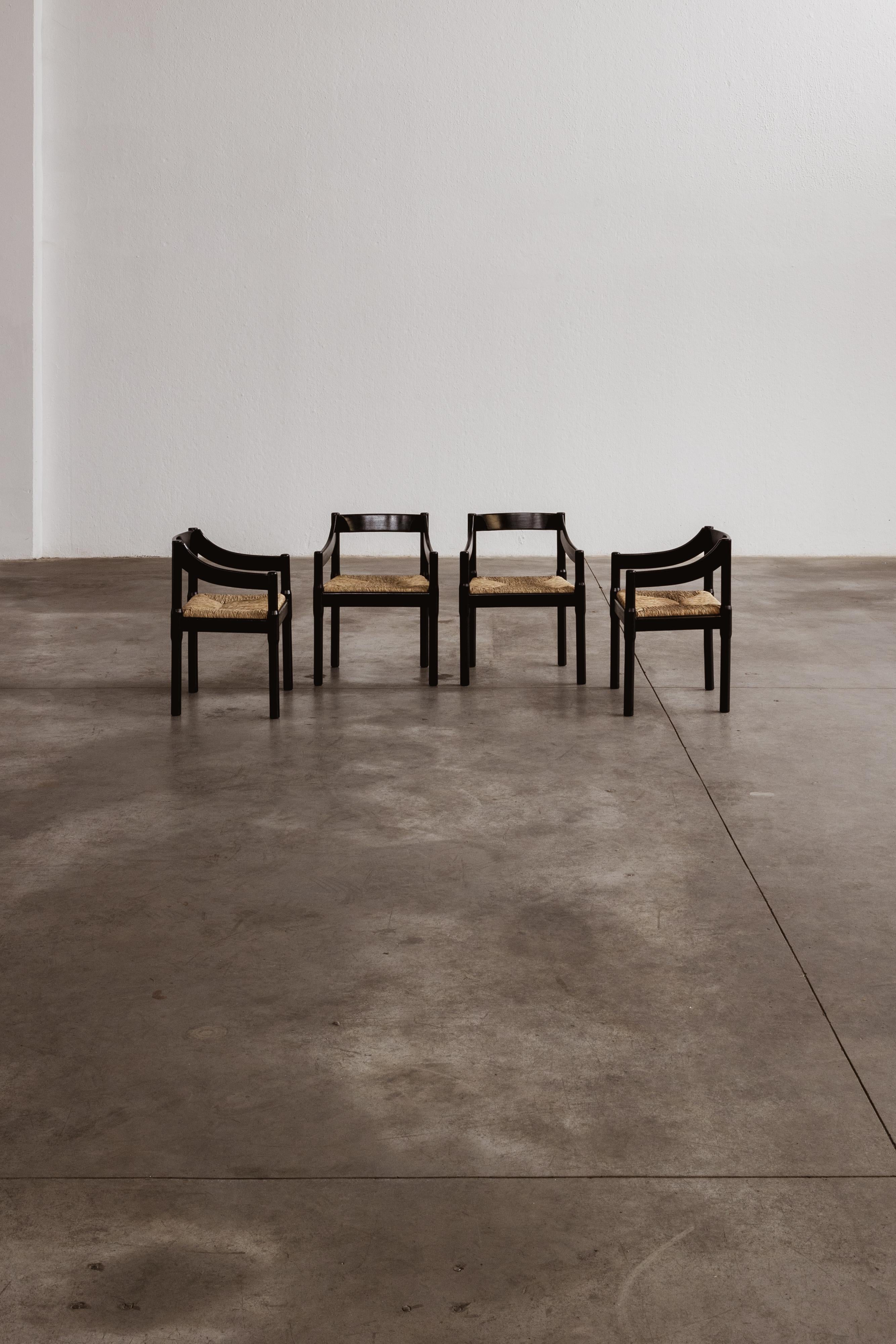 Vico Magistretti Carimate-Stühle für Cassina, Schwarzes Holz, 1960, 4er-Set im Angebot 2