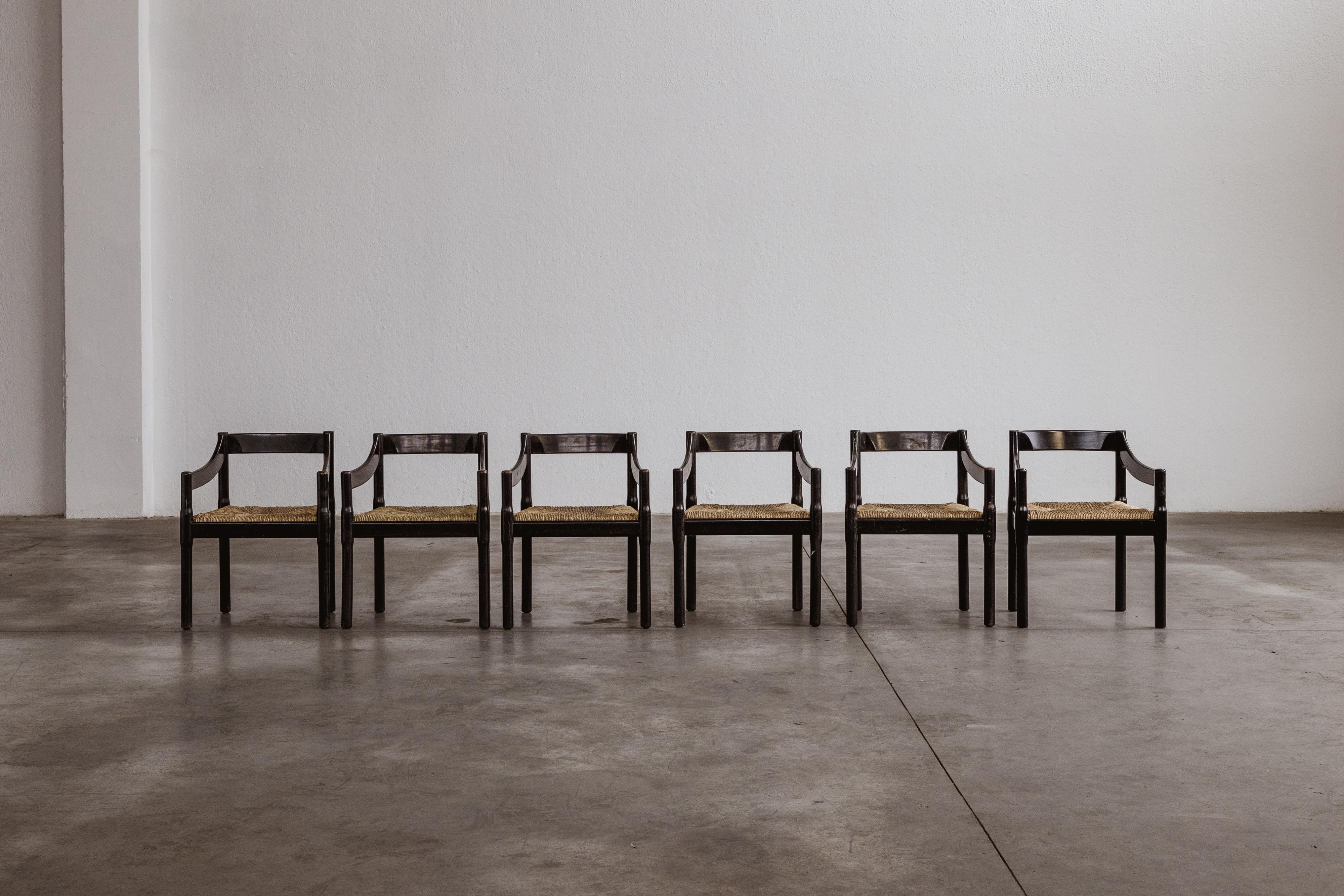 Vico Magistretti “Carimate” Chairs for Cassina, Black Wood, 1960, set of 6 For Sale 4