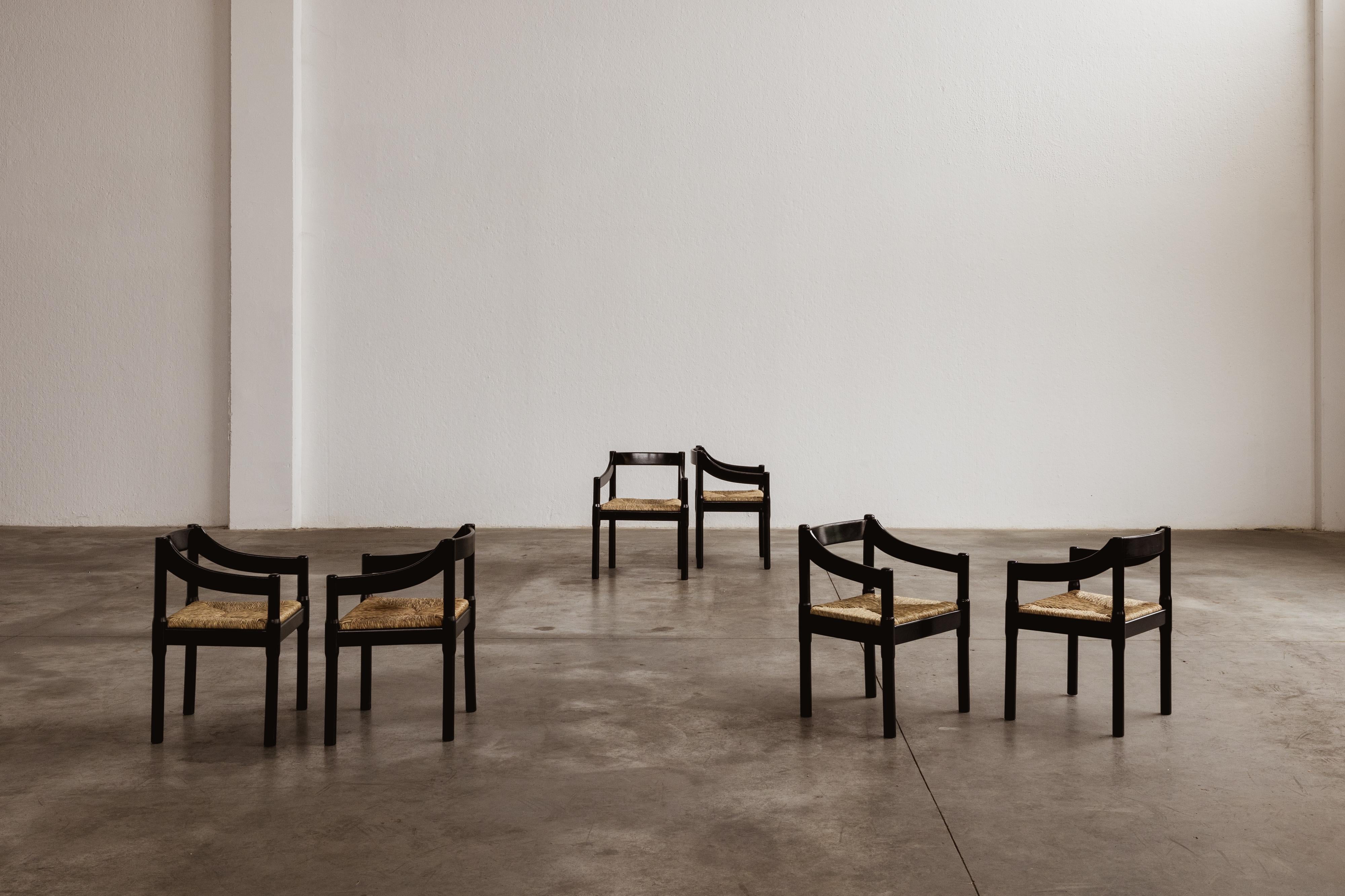 Vico Magistretti “Carimate” Chairs for Cassina, Black Wood, 1960, set of 6 For Sale 10