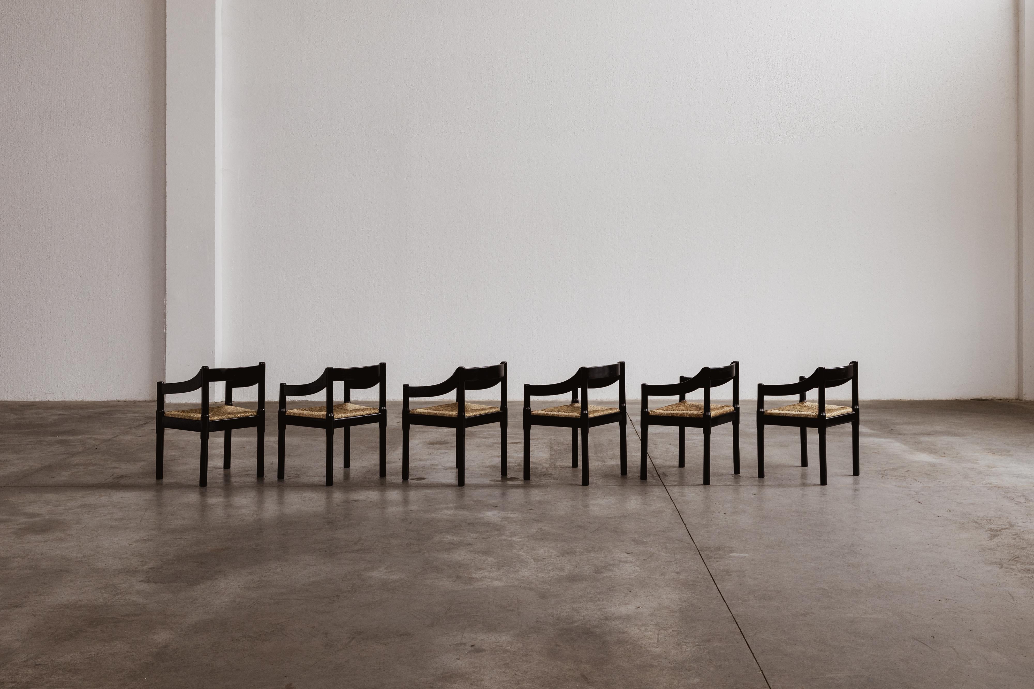 Vico Magistretti “Carimate” Chairs for Cassina, Black Wood, 1960, set of 6 For Sale 1