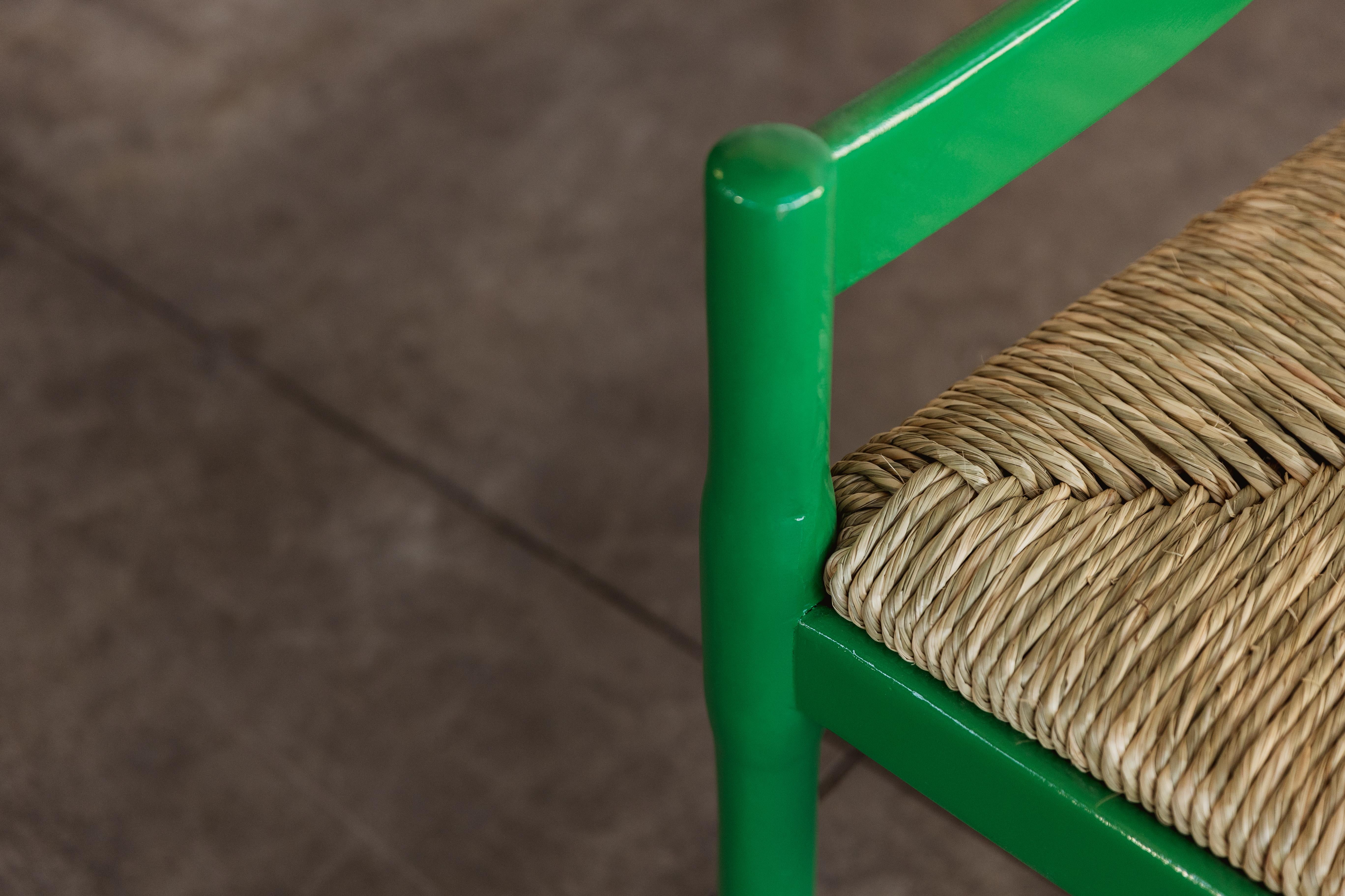 Esszimmerstuhl „Carimate“ von Vico Magistretti für Cassina, lackiertes Grün, 1960 im Angebot 3