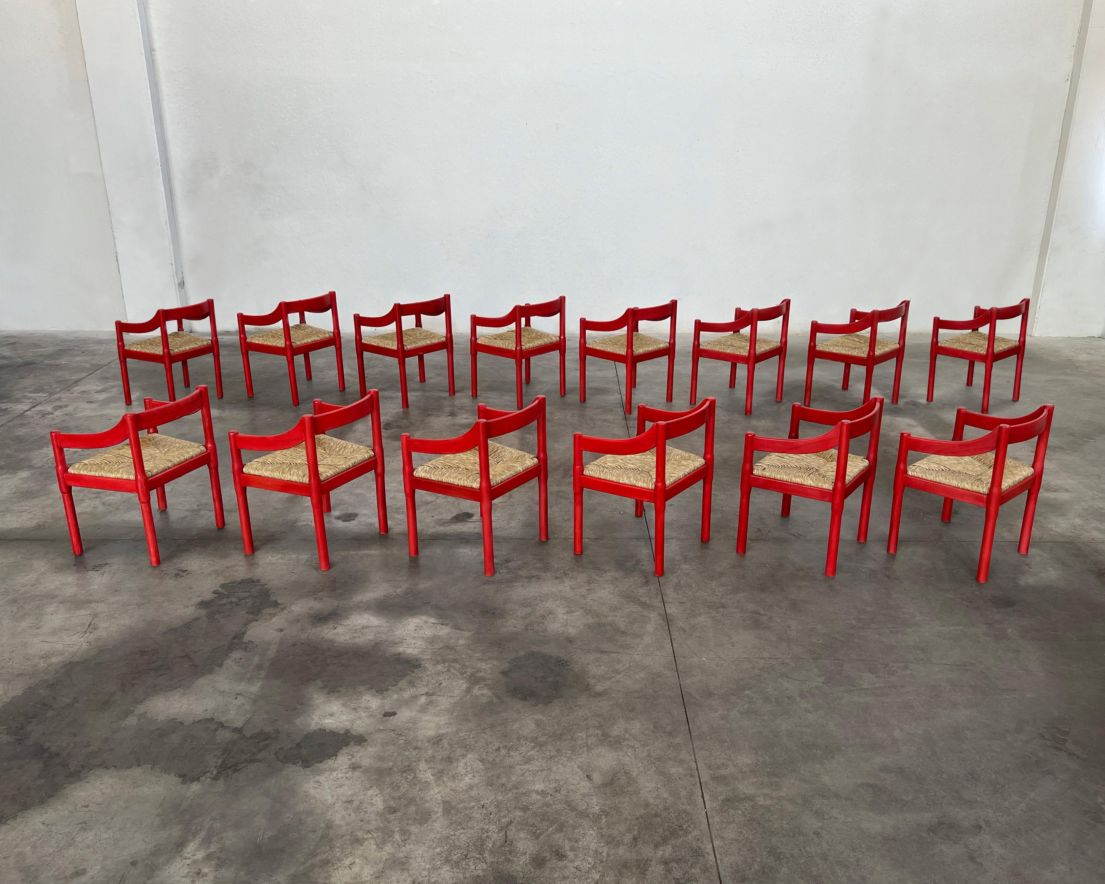 Chaises de salle à manger Carimate de Vico Magistretti pour Cassina, 1960, lot de 14 en vente 9