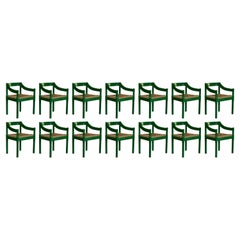 Vico Magistretti "Carimate" per Cassina, 1960, set di 14 sedie da pranzo