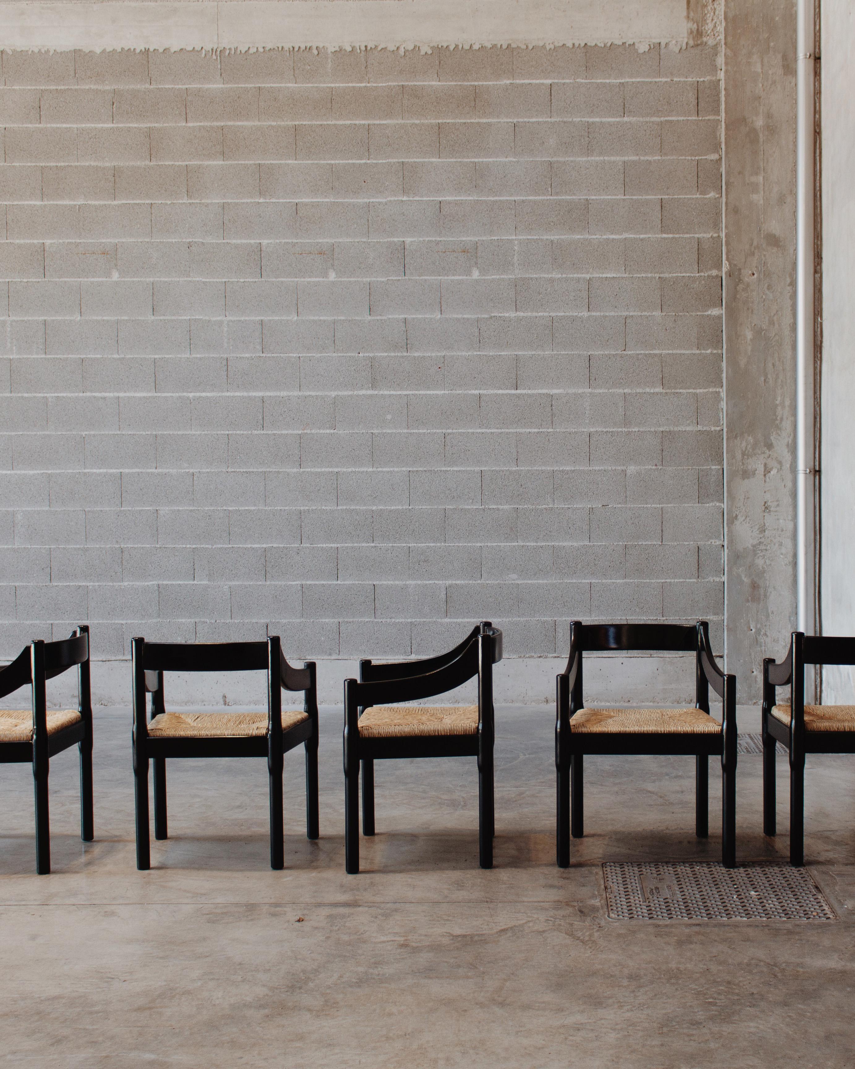 Chaises de salle à manger Carimate de Vico Magistretti pour Cassina, 1960, lot de 8 en vente 6