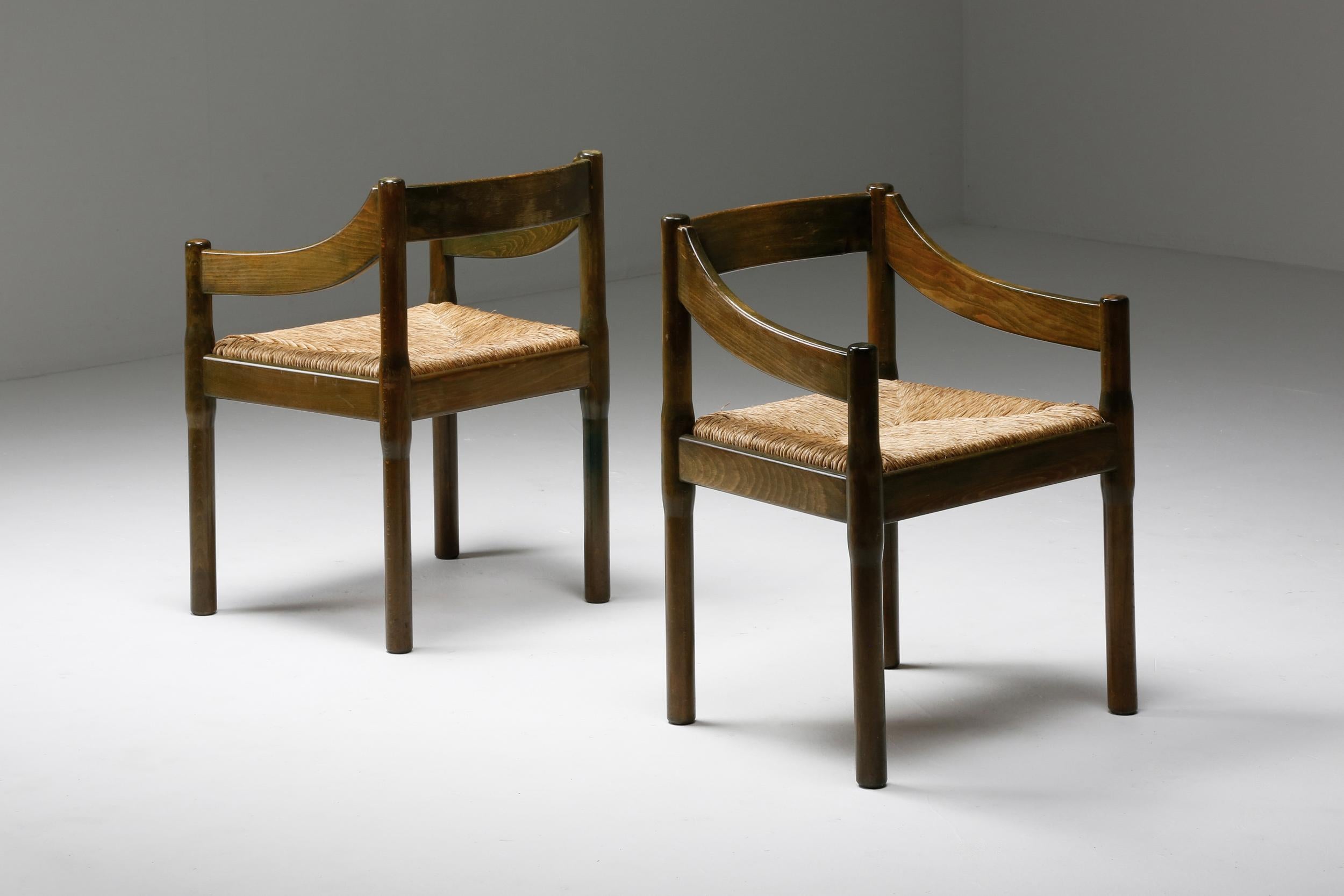 Vico Magistretti ‘Carimate’ Dining Chairs in Lacquered Beech In Good Condition In Antwerp, BE