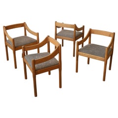 Vico Magistretti "Carimate", set di quattro sedie da pranzo