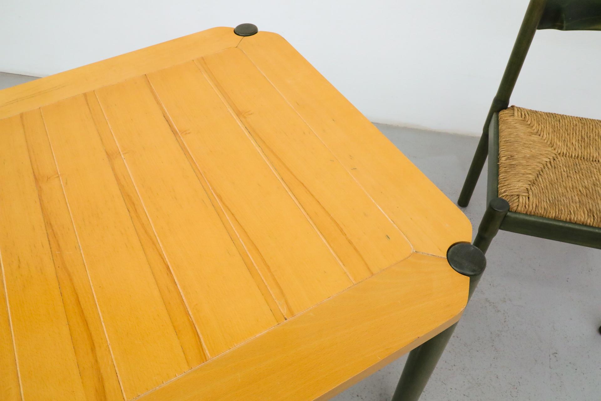 Vico Magistretti chaises de salle à manger Carimate en chêne teinté vert avec table assortie en vente 7