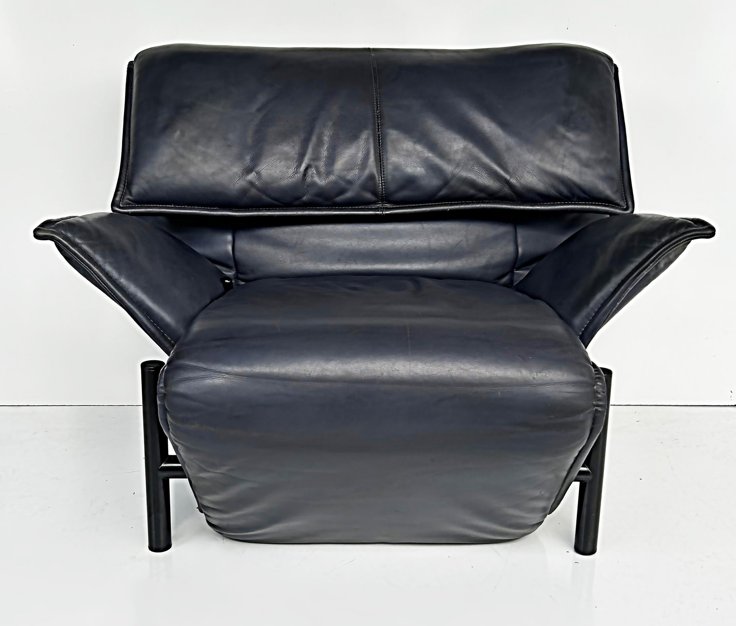 Vico Magistretti Cassina Italy Leather Chaise Lounge Chairs, 