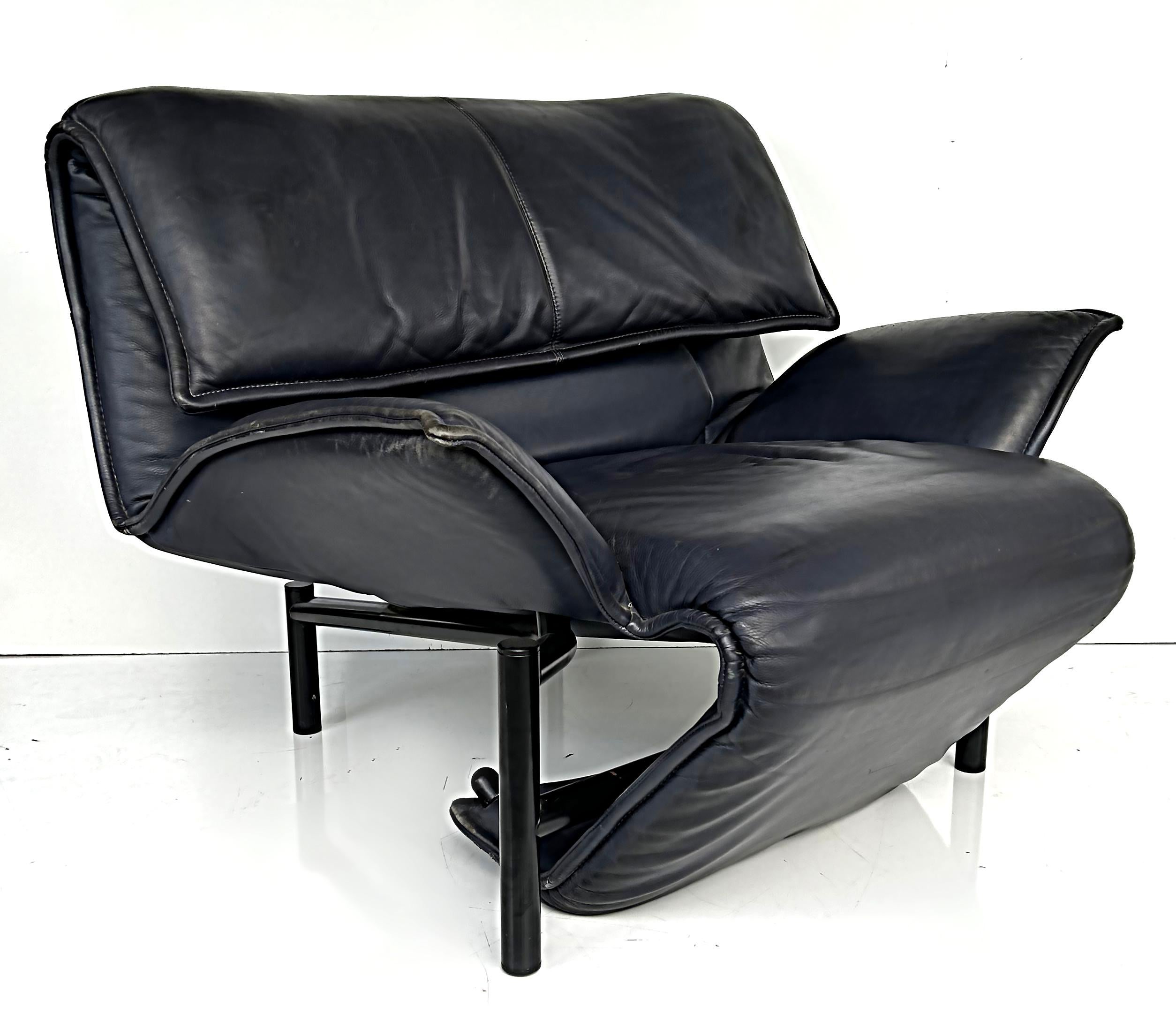 Italian Vico Magistretti Cassina Italy Leather Chaise Lounge Chairs, 