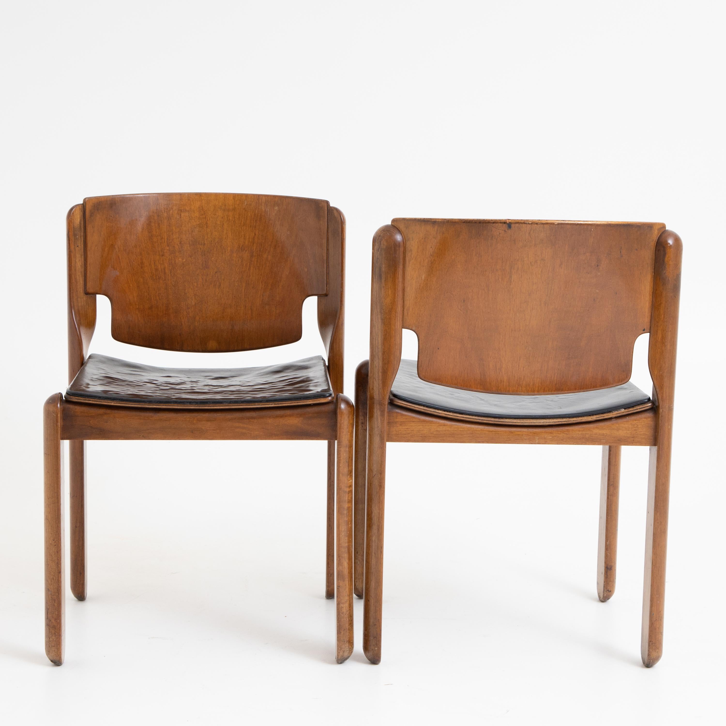 Mid-Century Modern Vico Magistretti Chairs, Model 122, Cassina, Italy, 1960s