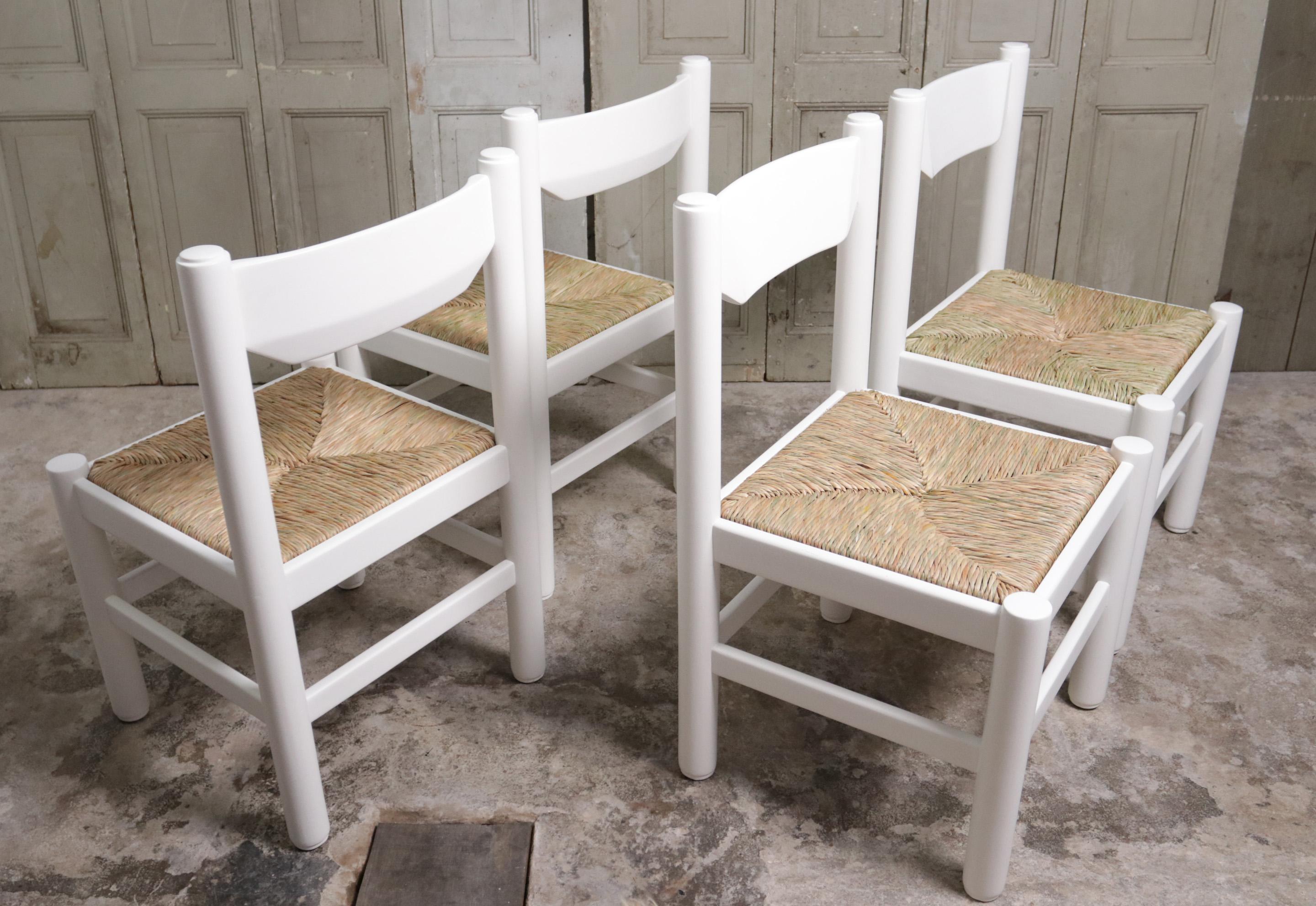 Vico Magistretti / Charlotte Perriand Style Rush Dining Room Chairs 70s White  For Sale 7