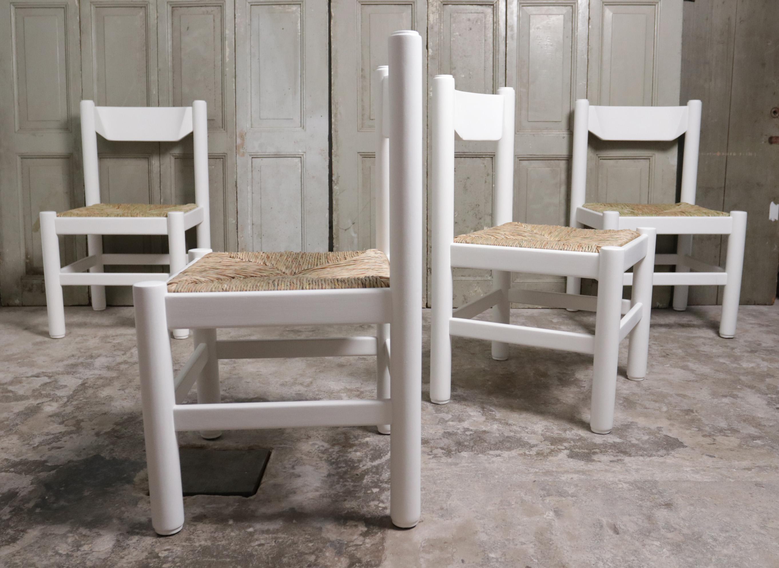 Vico Magistretti / Charlotte Perriand Style Rush Dining Room Chairs 70s White  For Sale 9