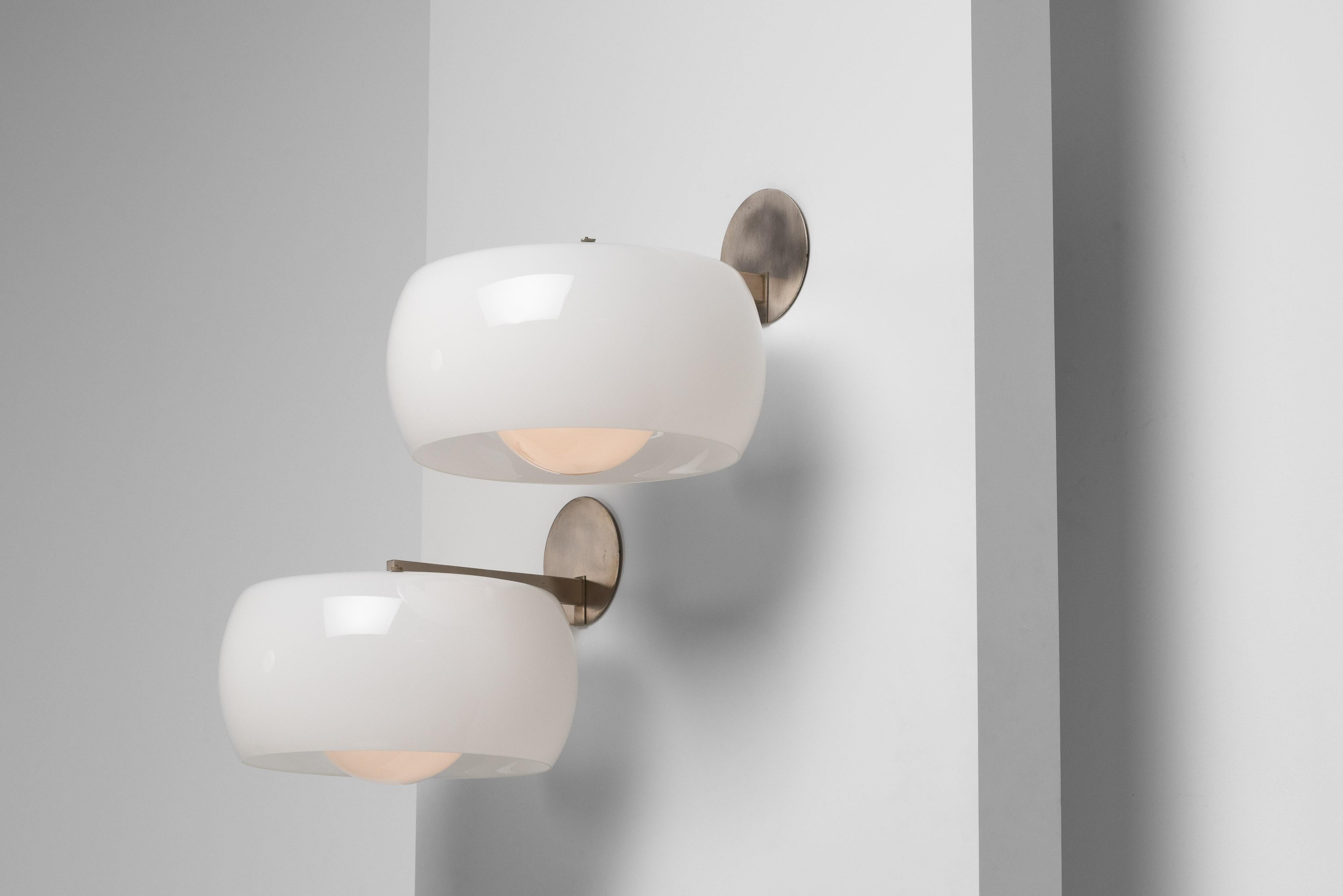 Lampes murales Clinio de Vico Magistretti, Artemide, Italie 1967 en vente 8