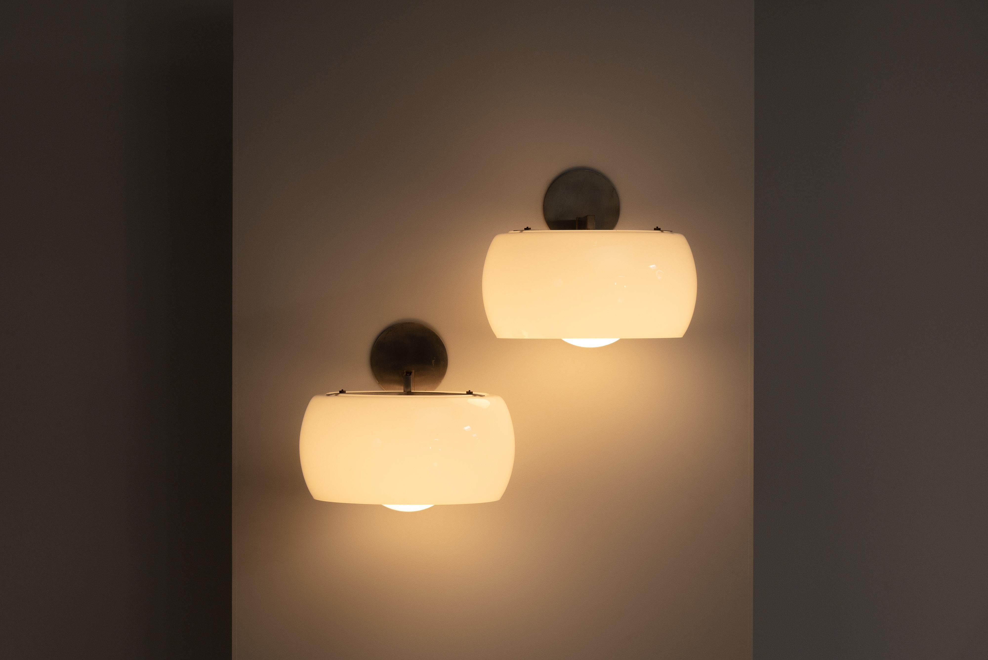 italien Lampes murales Clinio de Vico Magistretti, Artemide, Italie 1967 en vente