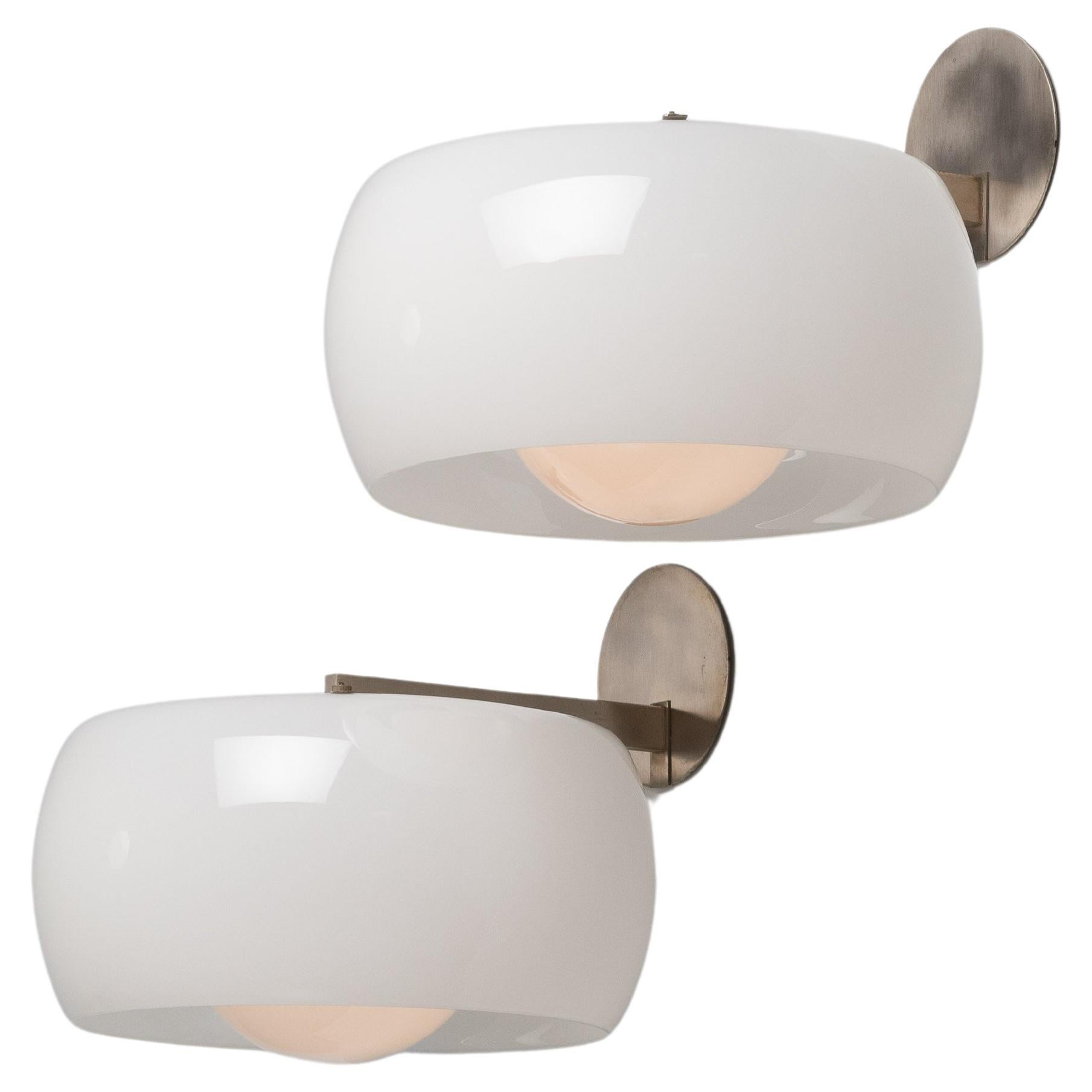 Vico Magistretti Clinio wall lamps Artemide Italy 1967 For Sale