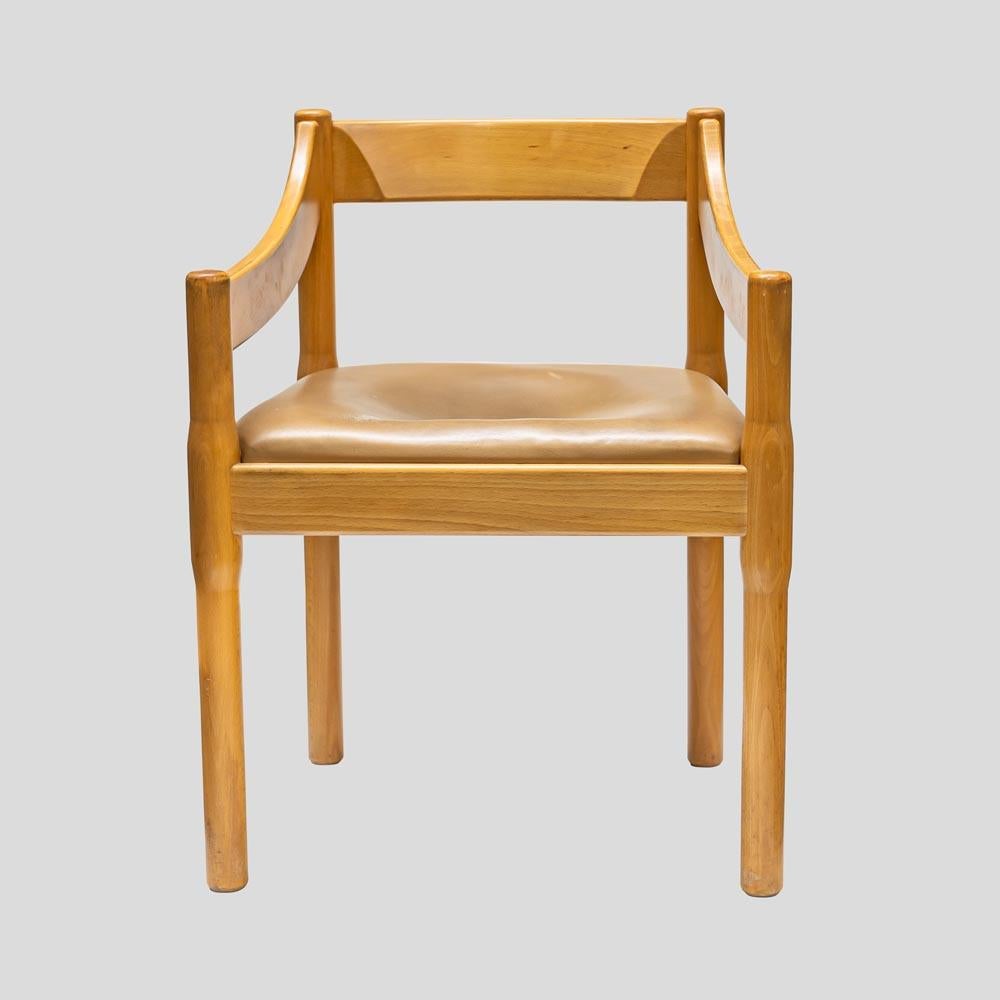 Vico Magistretti Design bureau et chaise vintage en bois d'érable clair, couleur italienne en vente 1
