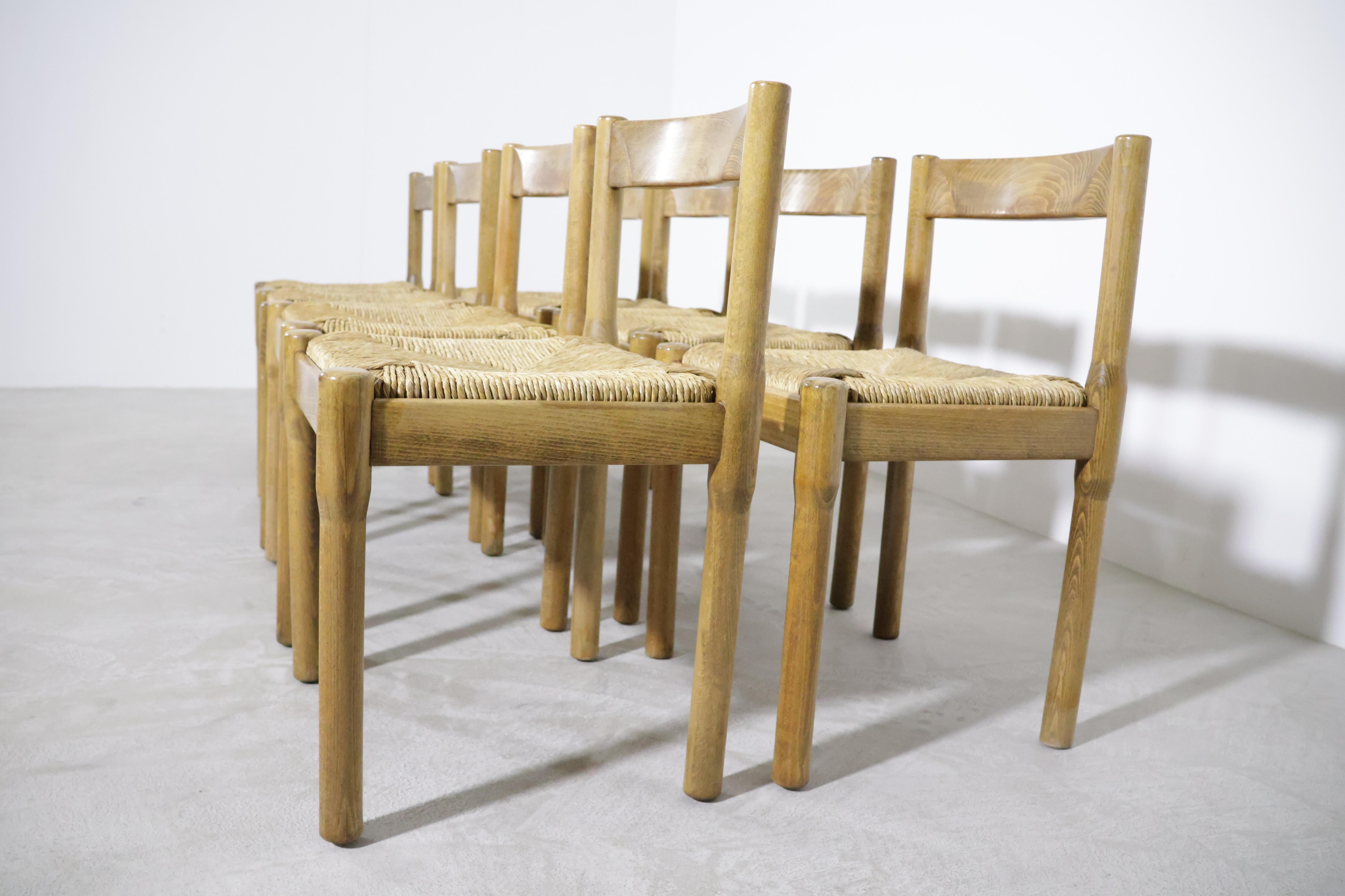 Mid-20th Century Vico Magistretti 'Carimate' dining chairs produced by Mario Luigi Comi 1960s  For Sale