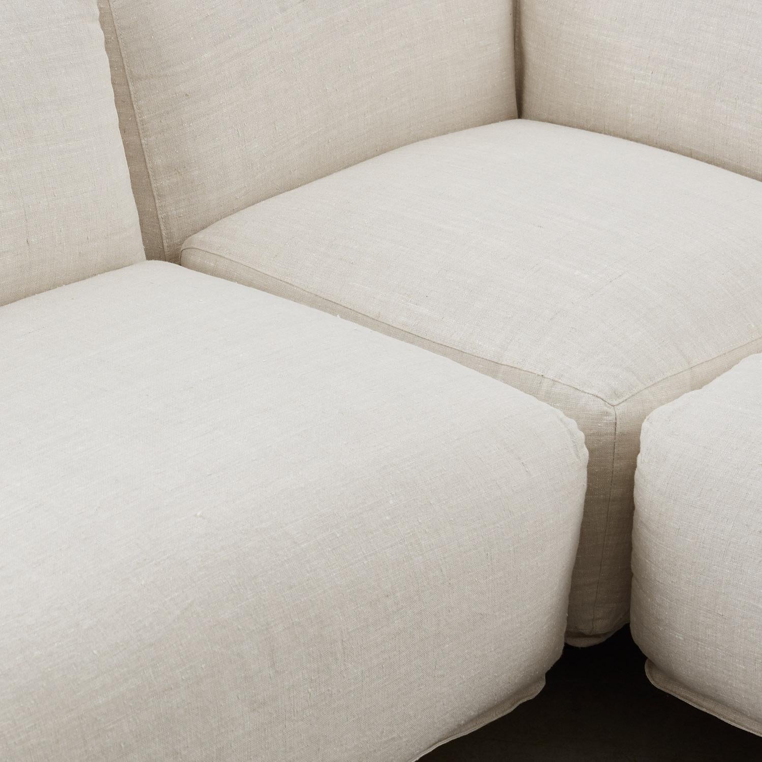 Late 20th Century Vico Magistretti Fiandra corner modular sofa for Cassina, Italy, 1975