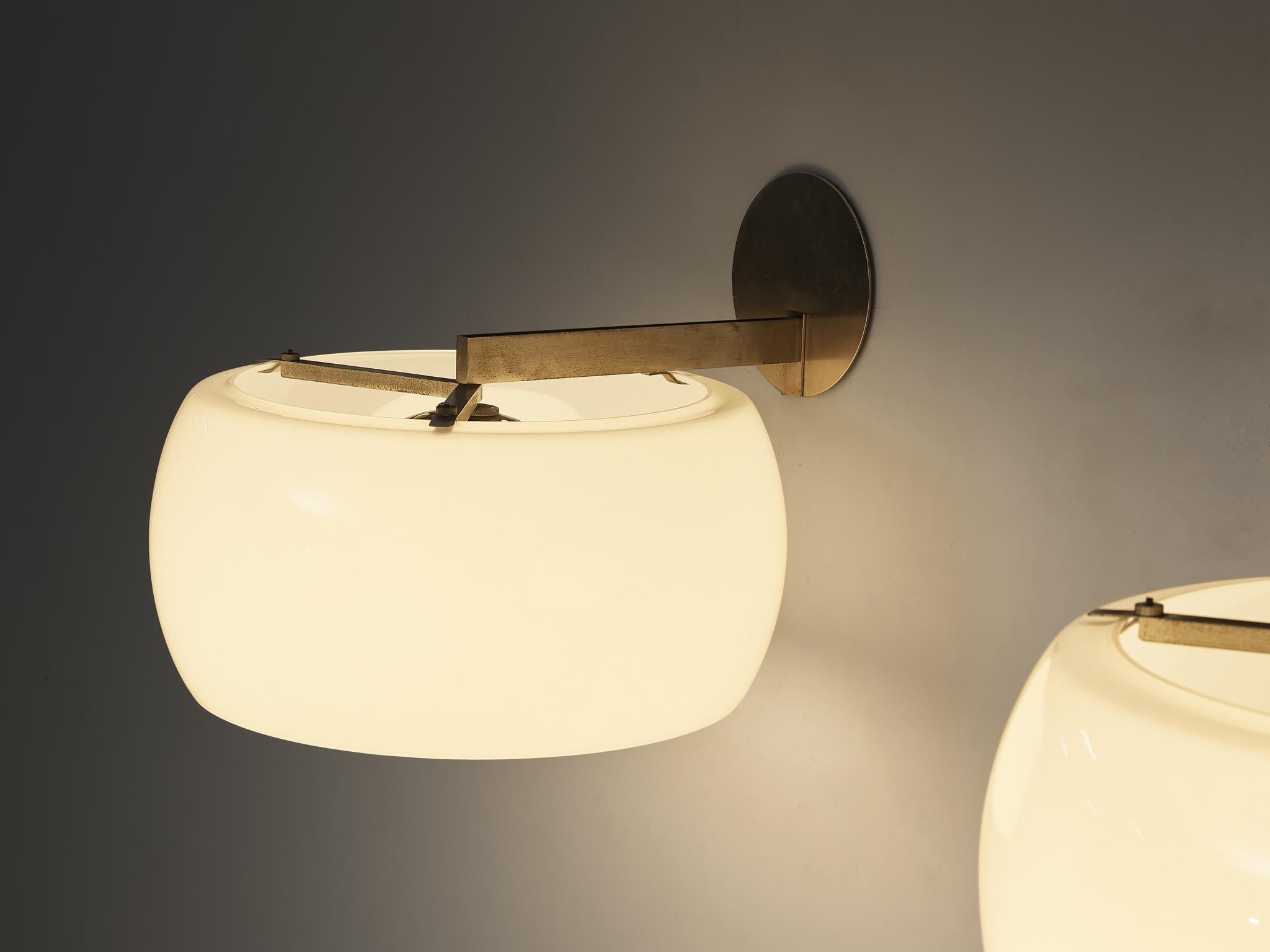 Vico Magistretti para Artemide Clinio Apliques de cristal en venta 3