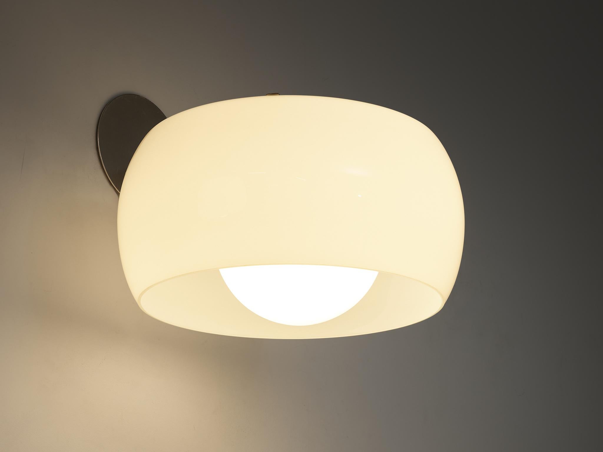 Vico Magistretti para Artemide Clinio Apliques de cristal Moderno de mediados de siglo en venta