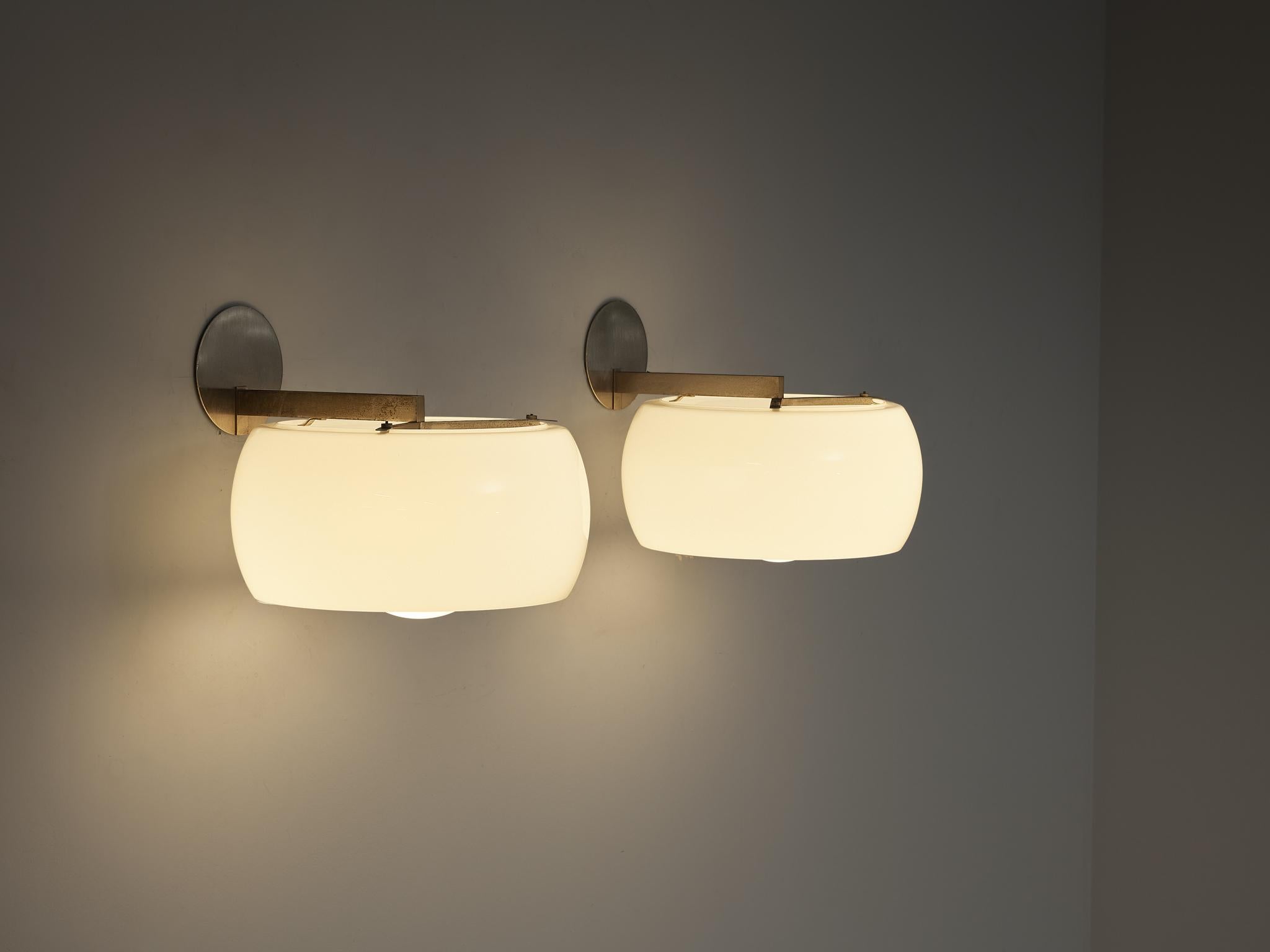 Vico Magistretti para Artemide Clinio Apliques de cristal Italiano en venta