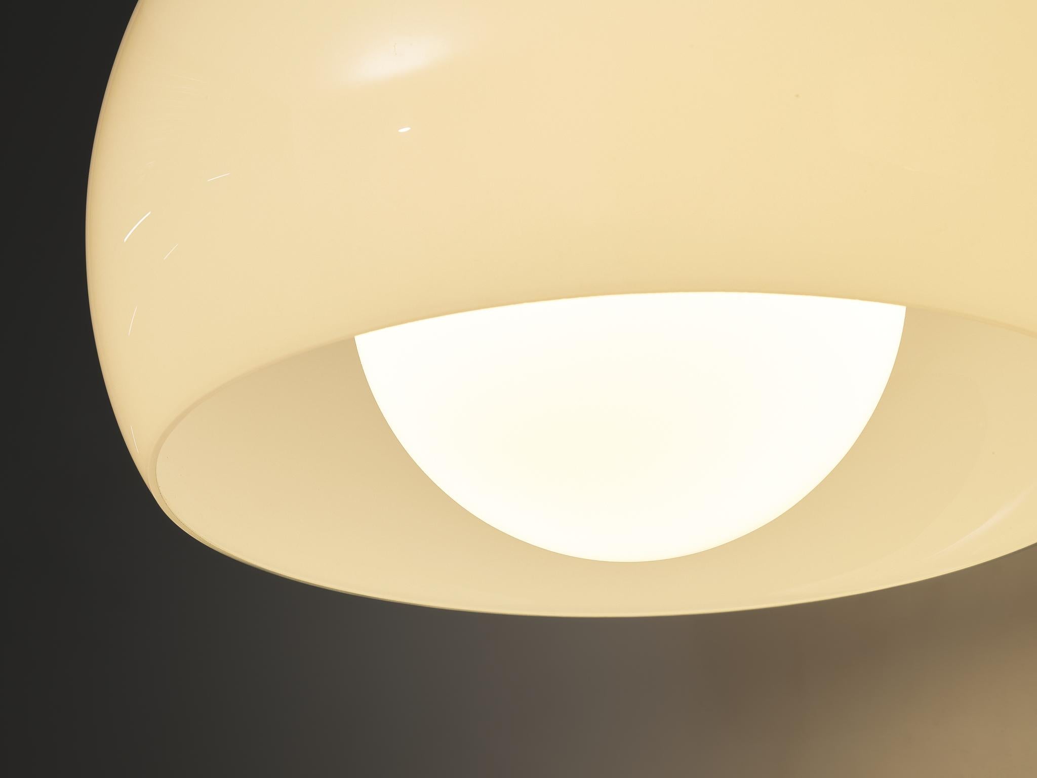 Vico Magistretti para Artemide Clinio Apliques de cristal mediados del siglo XX en venta