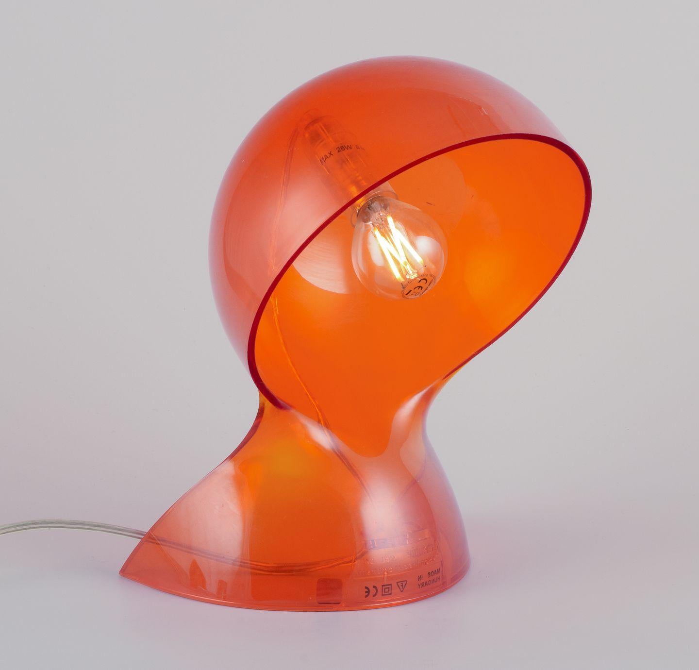 Vico Magistretti for Artemide. 'Dalu' table lamp in translucent orange plastic. For Sale 1