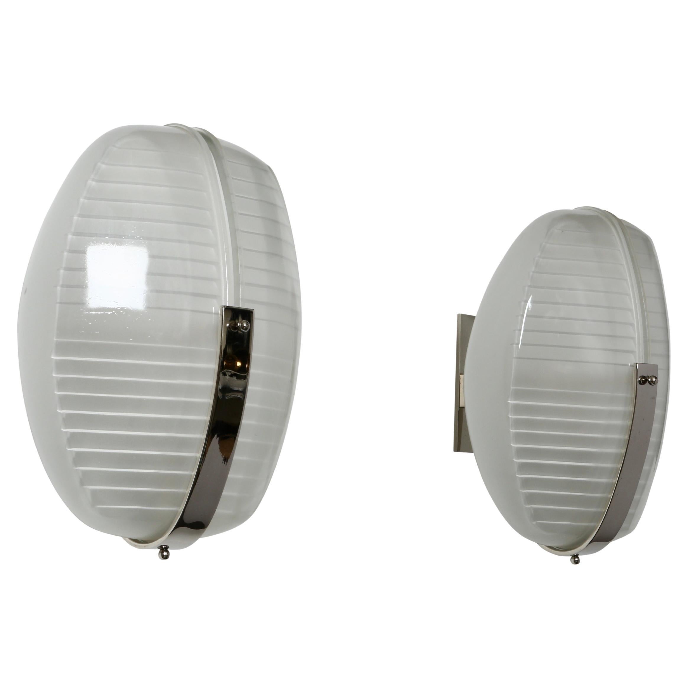 Vico Magistretti for Artemide "Lambda" sconces For Sale