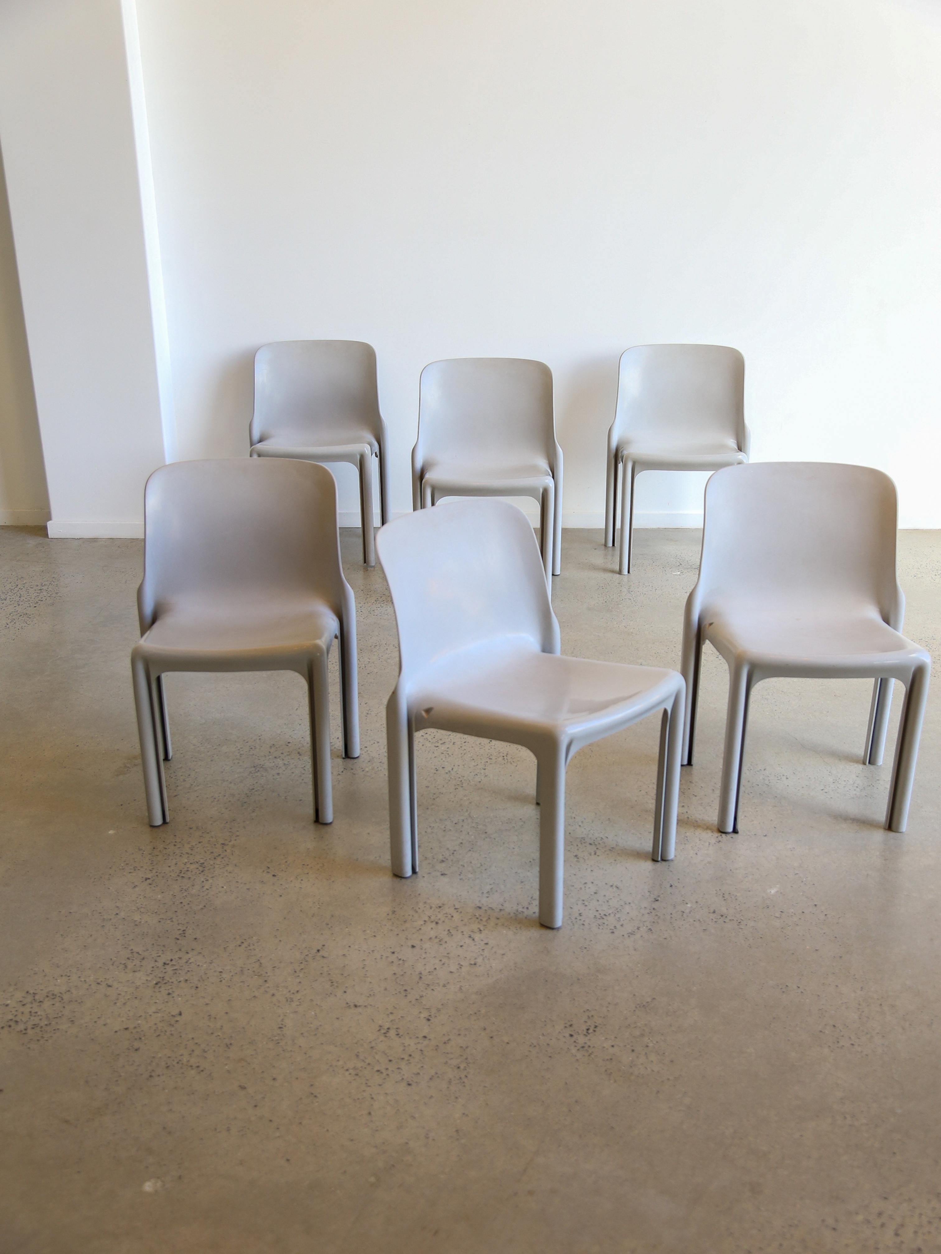 Mid-Century Modern Vico Magistretti pour Artemide Selene, ensemble de six chaises de salle à manger 1969