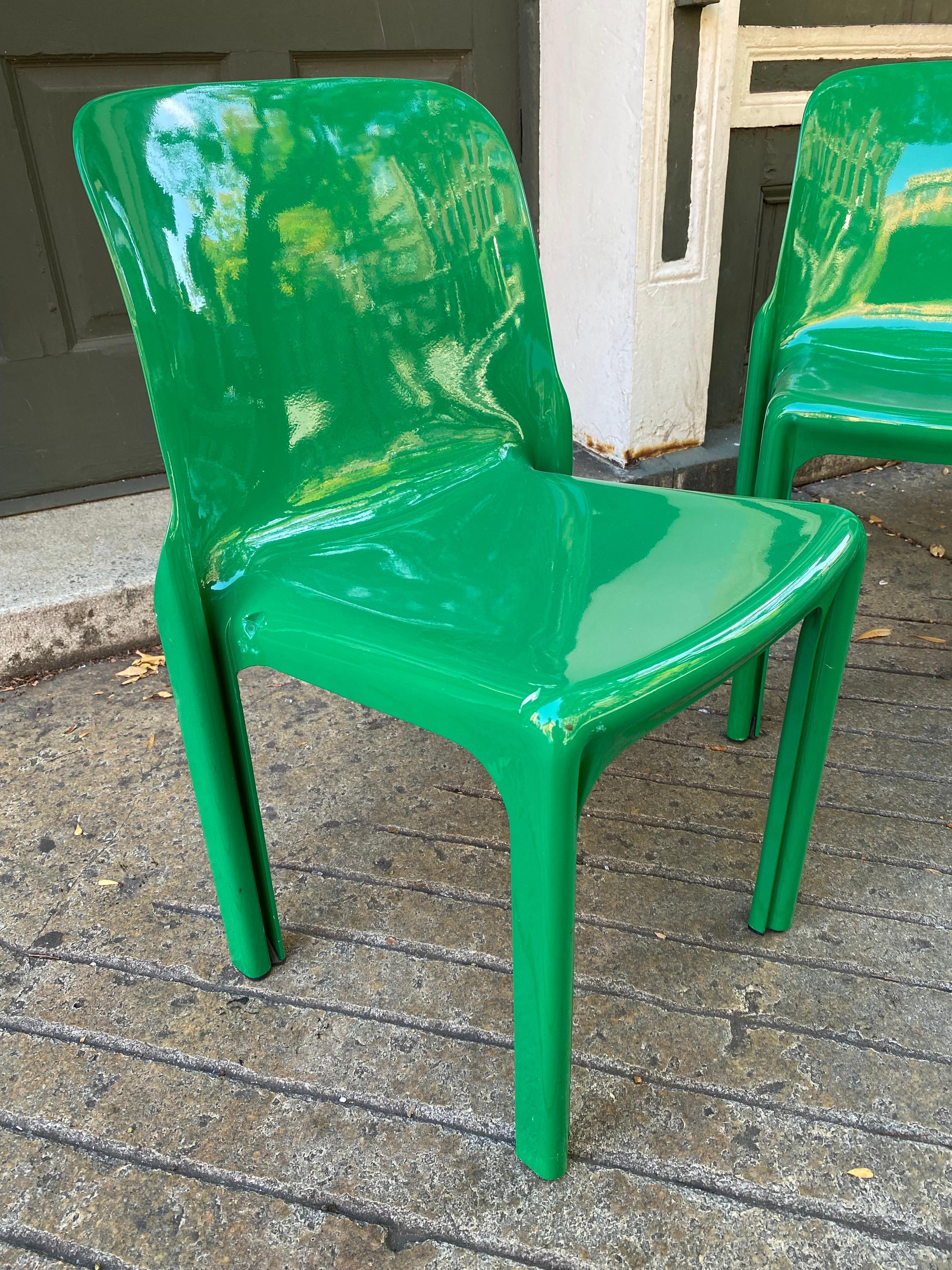 Vico Magistretti for Artemide Selene Stacking Chairs 1