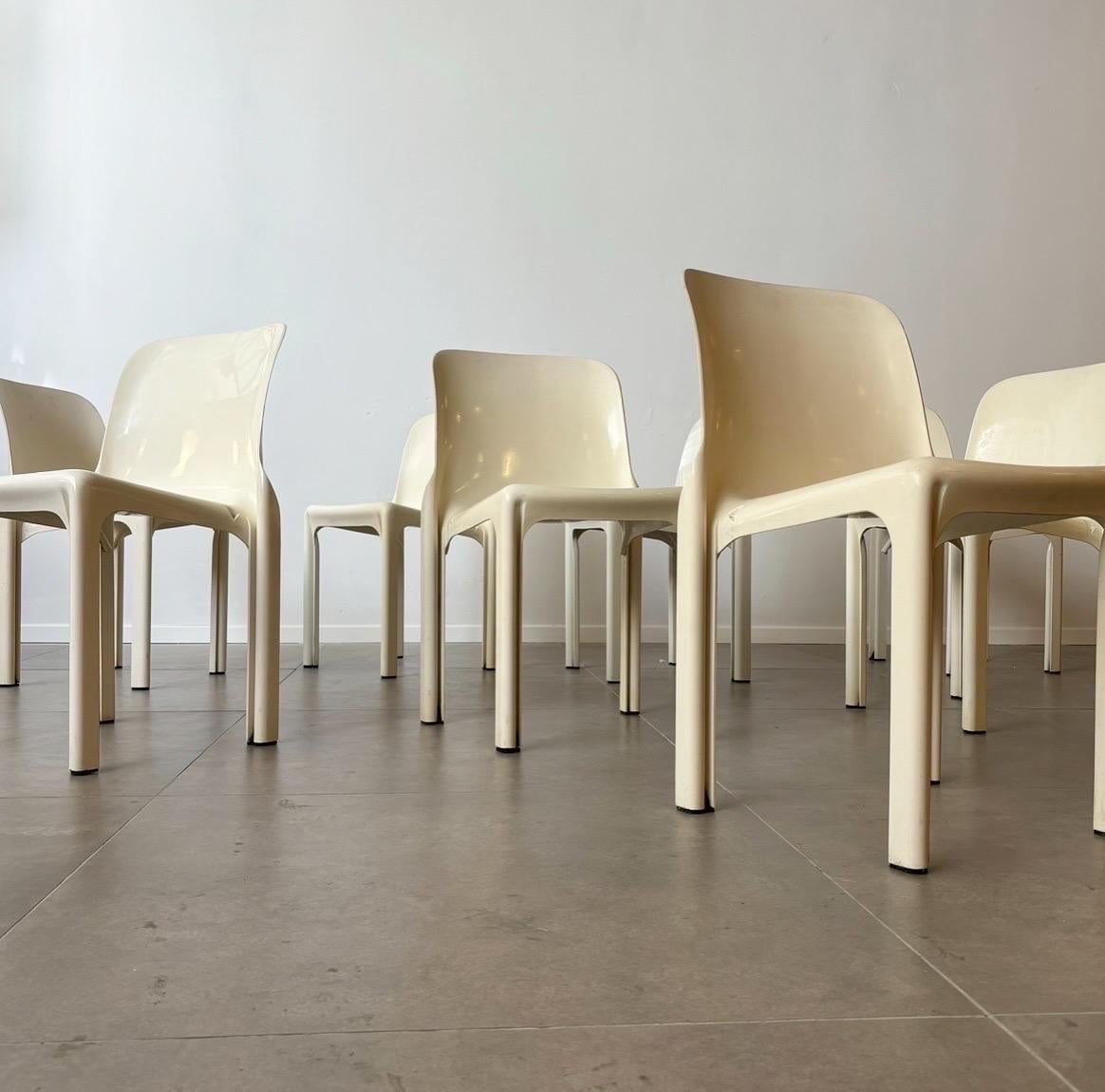 Italian Vico Magistretti for Artemide, Set of Eight cream ‘Selene’ Chairs, 1969 Italy