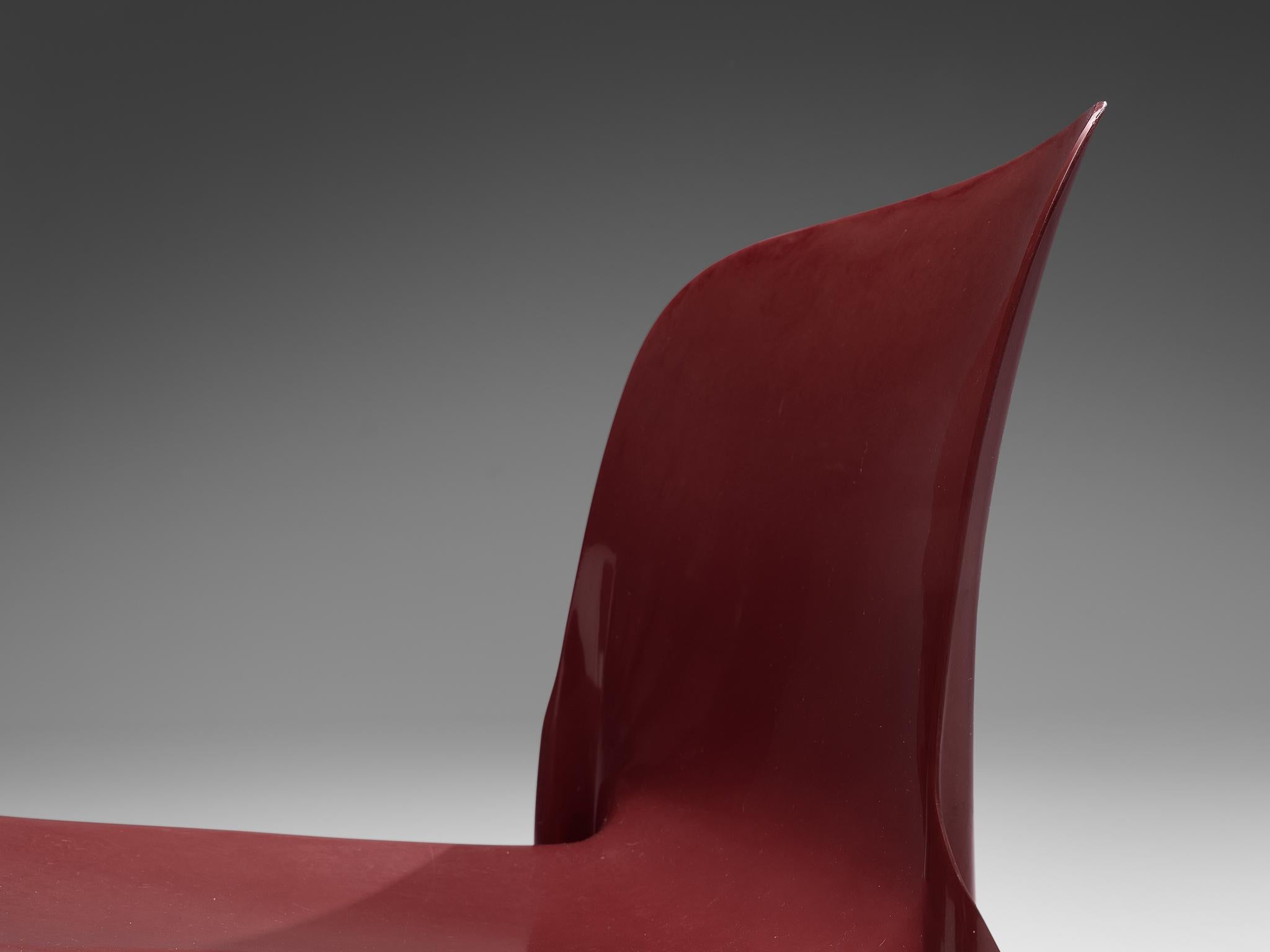 Vico Magistretti for Artemide Set of Six Dining Chairs 'Selene' in Red Fiberglas 5