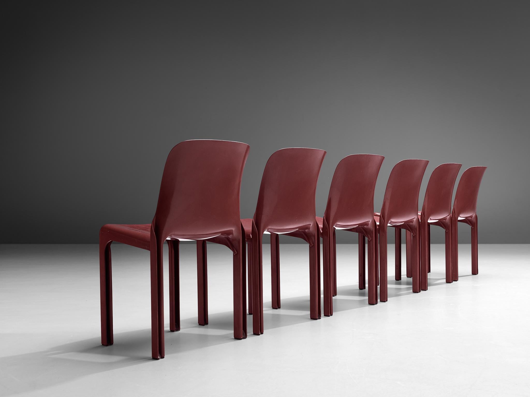 Mid-20th Century Vico Magistretti for Artemide Set of Six Dining Chairs 'Selene' in Red Fiberglas