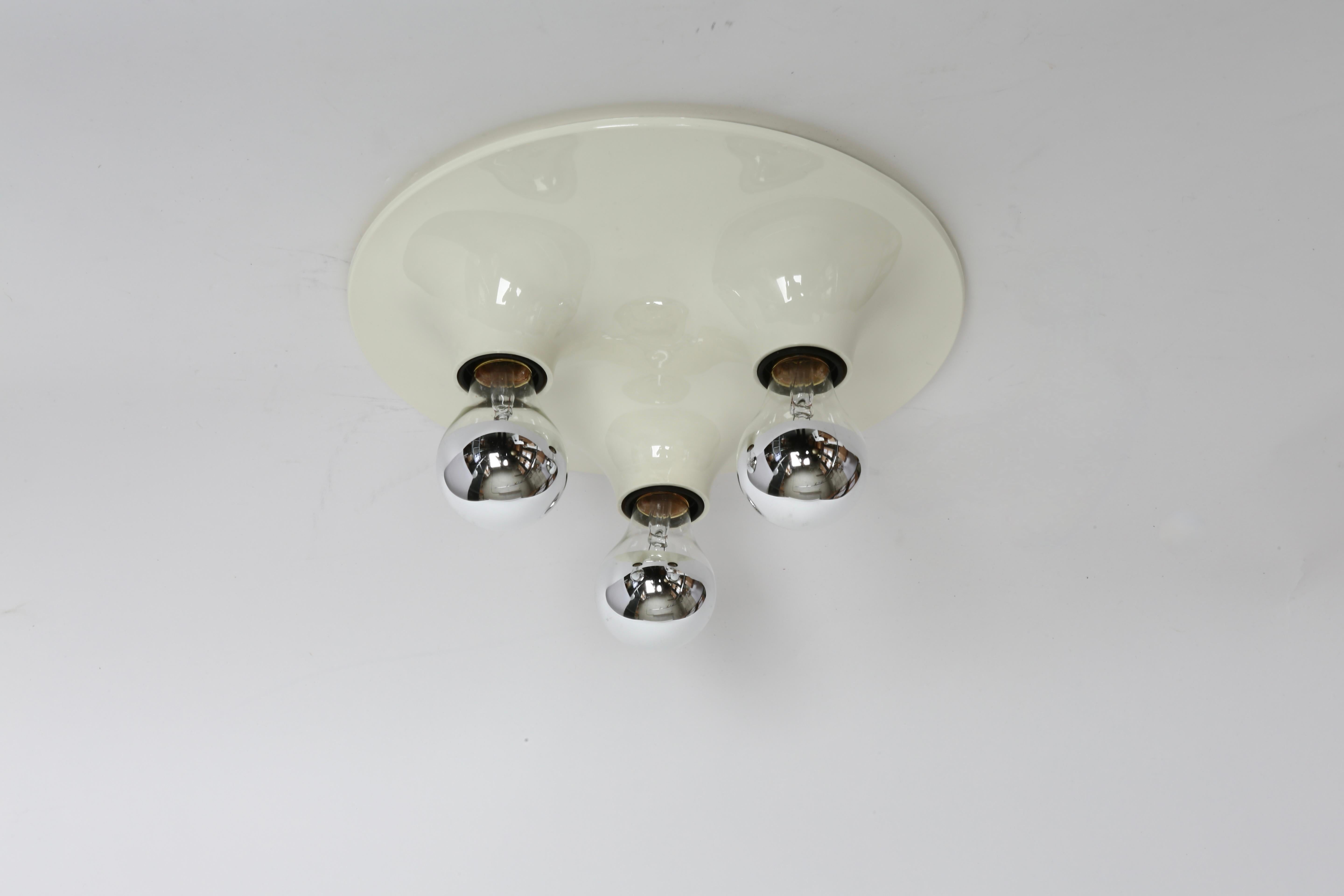 Plastic Vico Magistretti for Artemide 