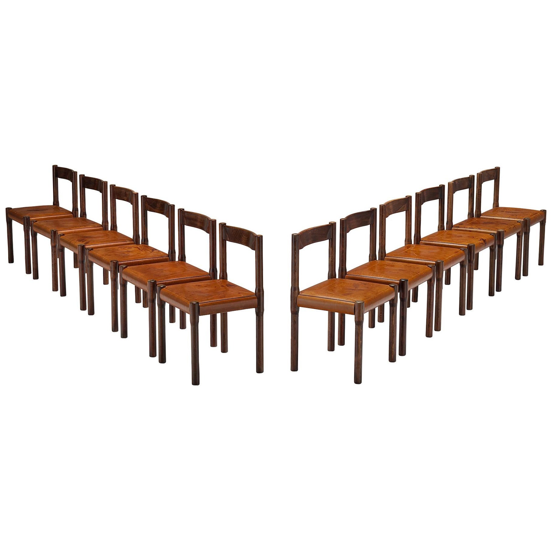 Vico Magistretti for Cassina Carimate Dining Chairs in Leather 
Dark Wood en vente