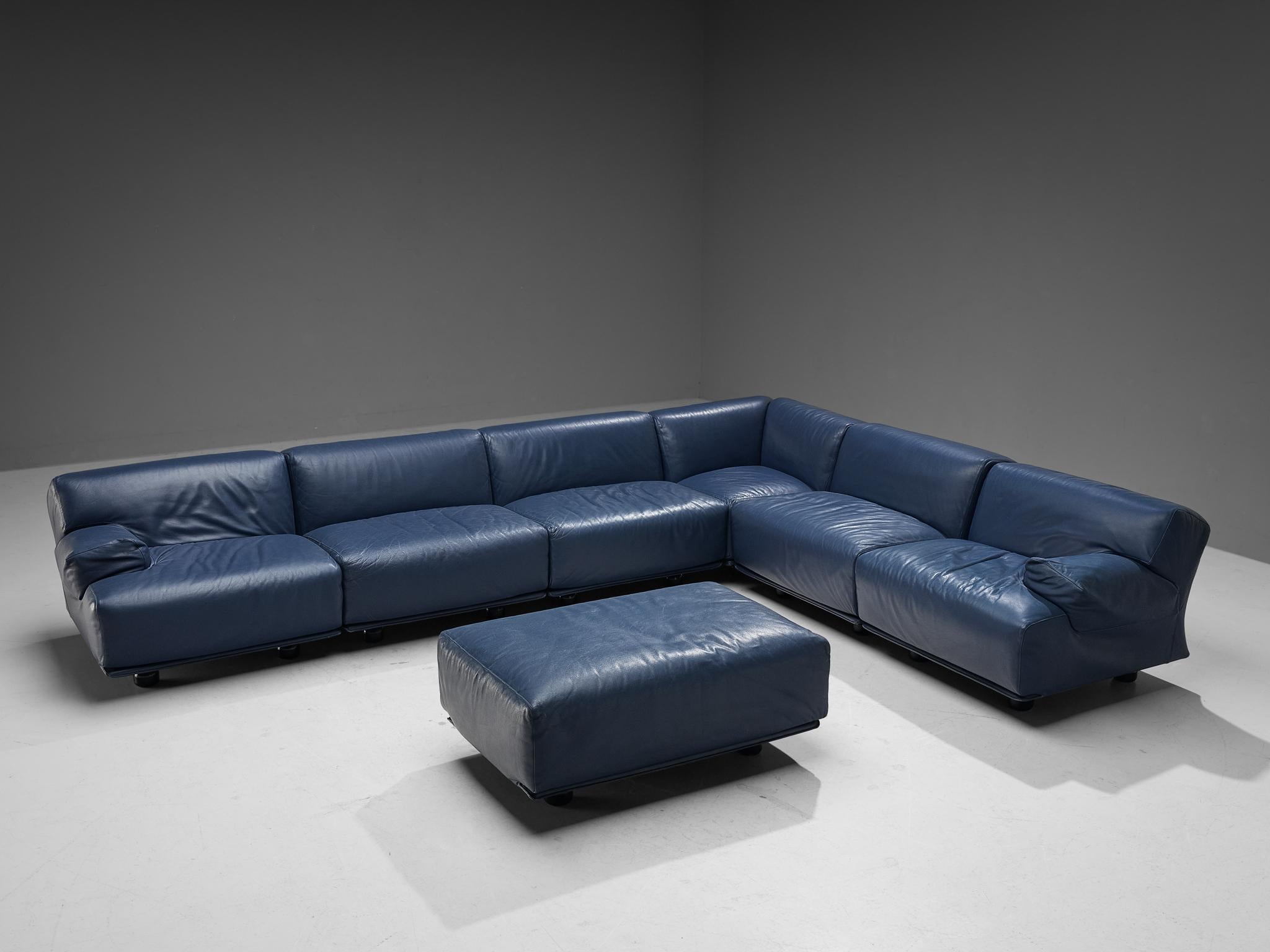 Post-Modern Vico Magistretti for Cassina ‘Fiandra’ Sectional Sofa with Ottoman  For Sale