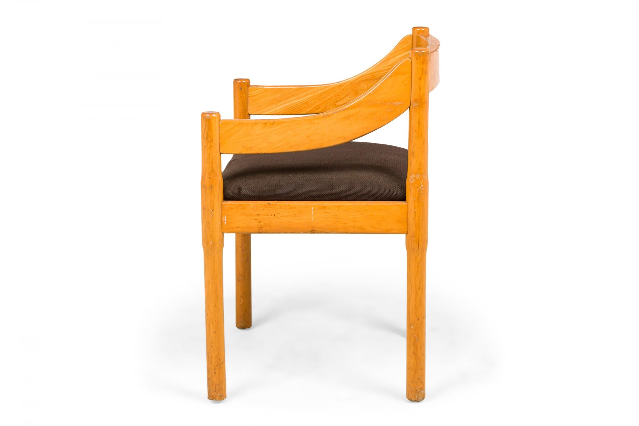 Mid-Century Modern Vico Magistretti fauteuil de salle à manger italien en bois « Carimate » pour Cassina en vente