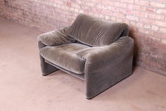 Vico Magistretti for Cassina Maralunga Lounge Chair in Velvet, 1970s