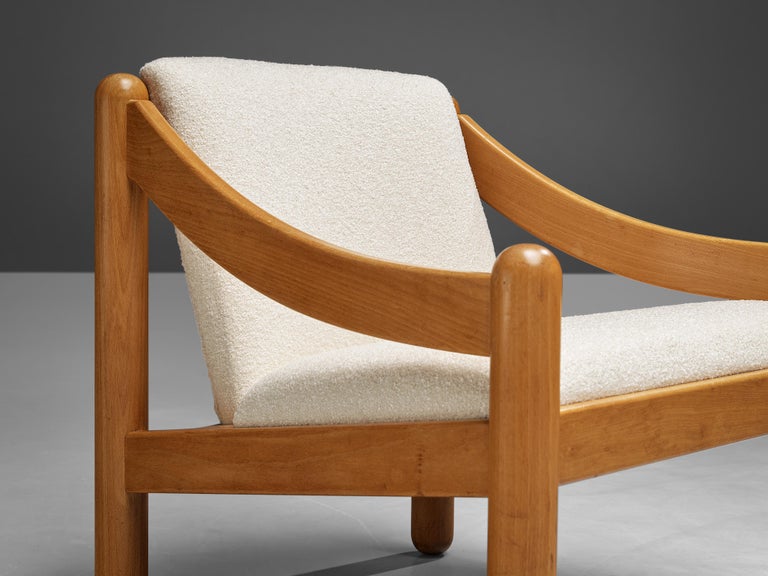 Mid-Century Modern Vico Magistretti for Cassina Pair of ‘Carimate’ Lounge Chairs For Sale