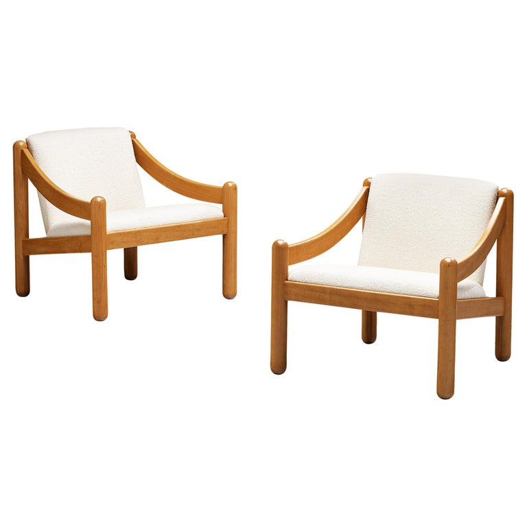Vico Magistretti for Cassina Pair of ‘Carimate’ Lounge Chairs For Sale